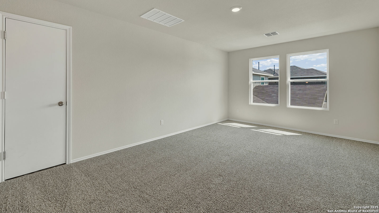 property viewer photo 25