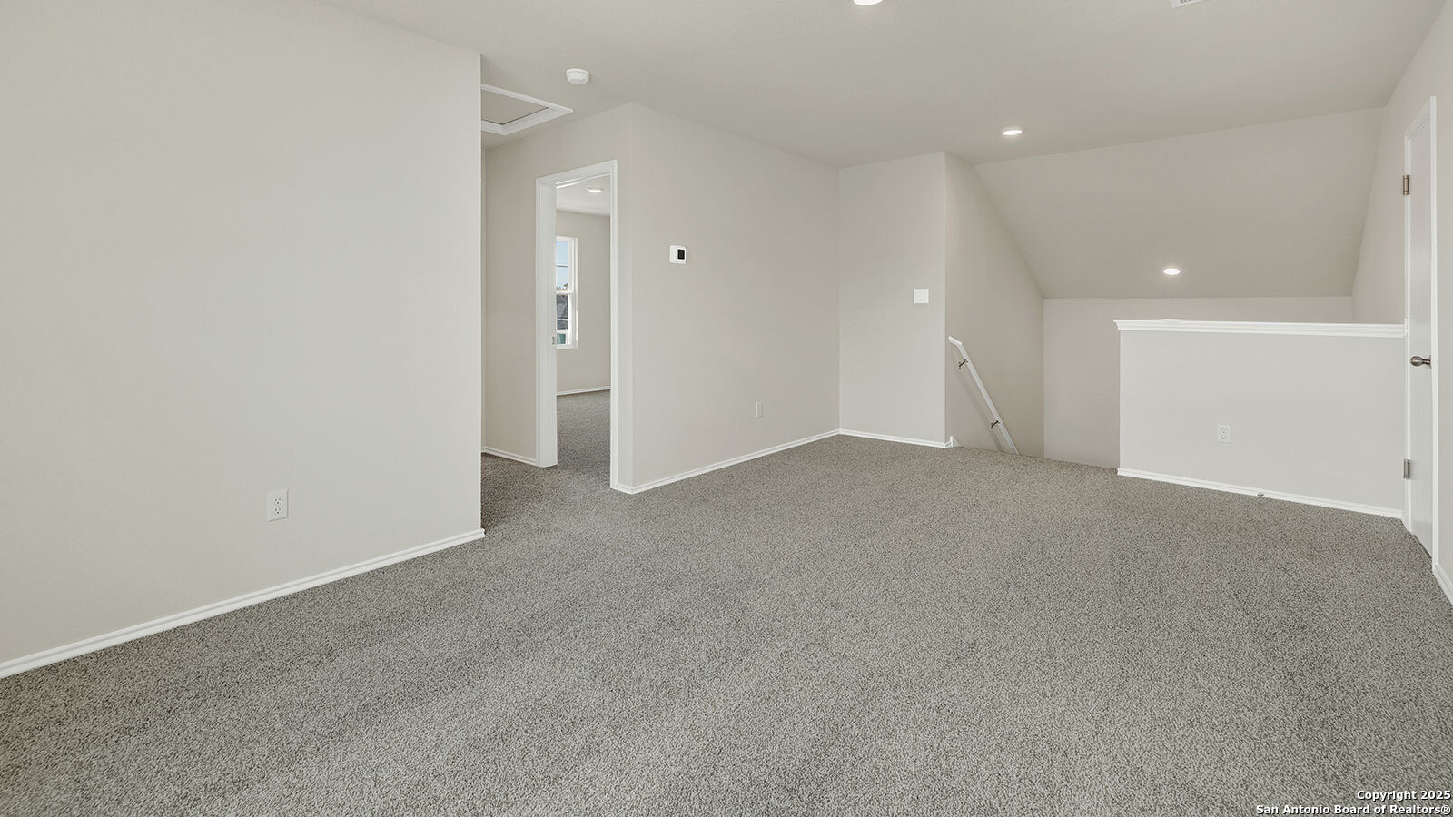 property viewer photo 28