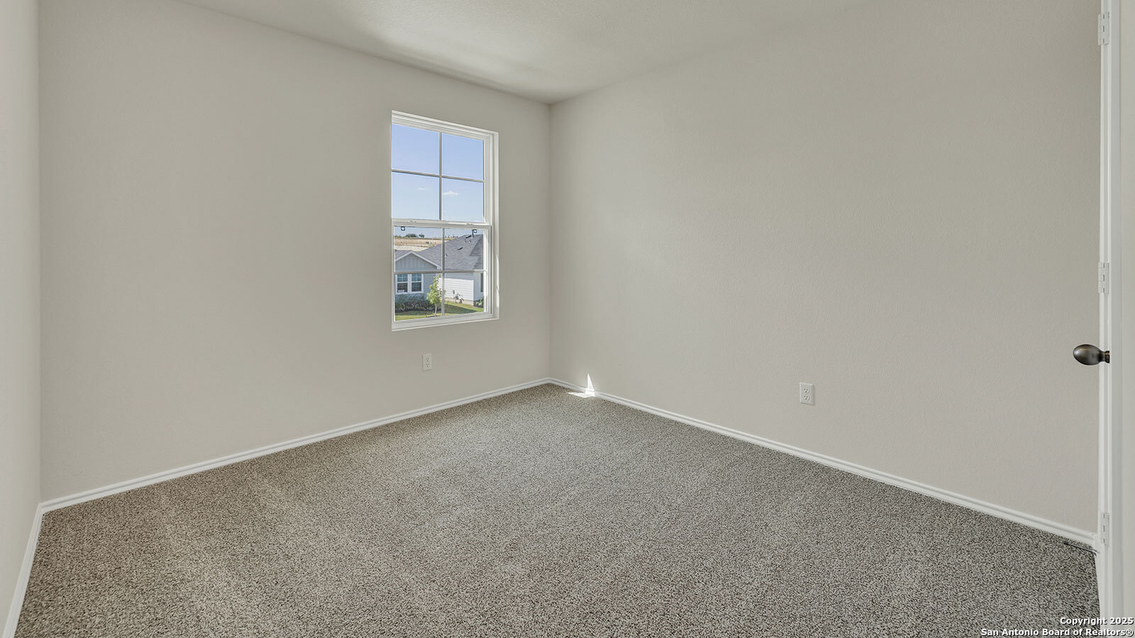 property viewer photo 30