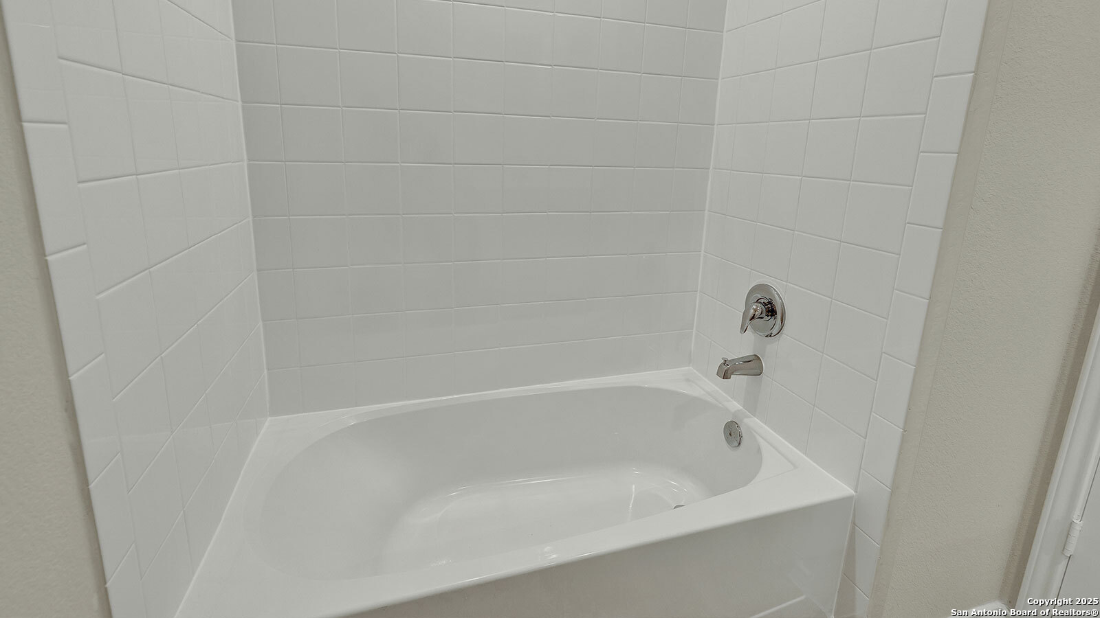 property viewer photo 32