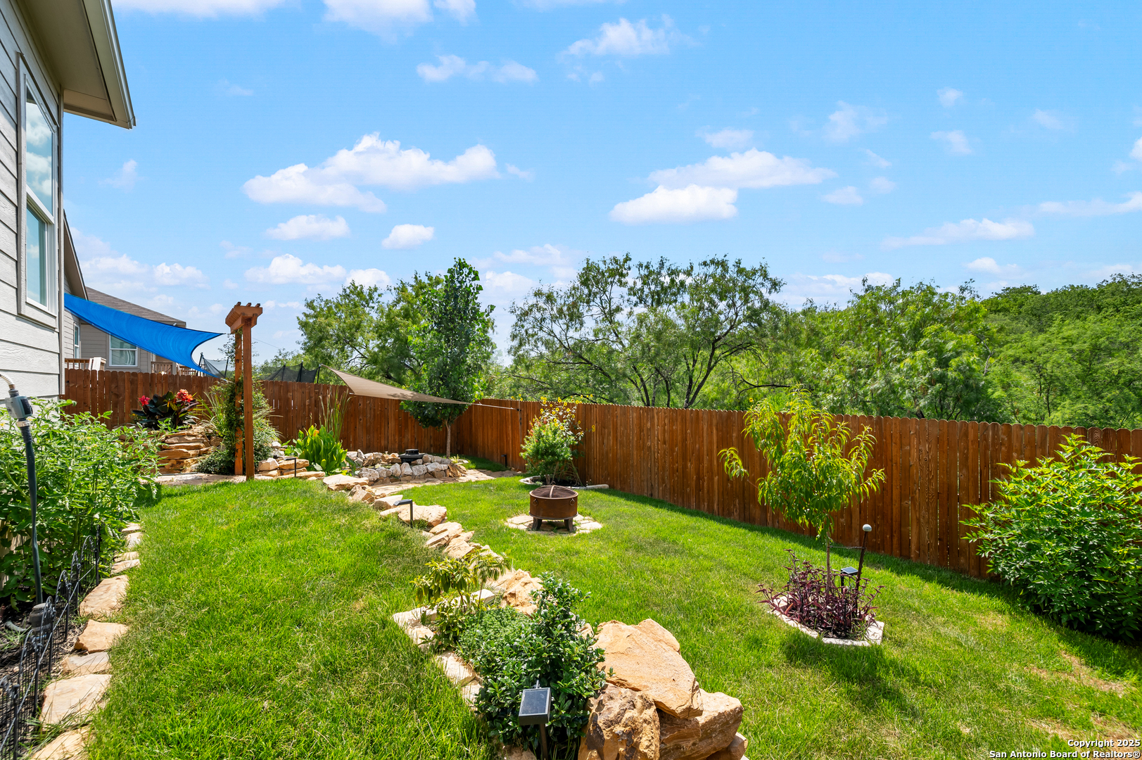 main property photo 27