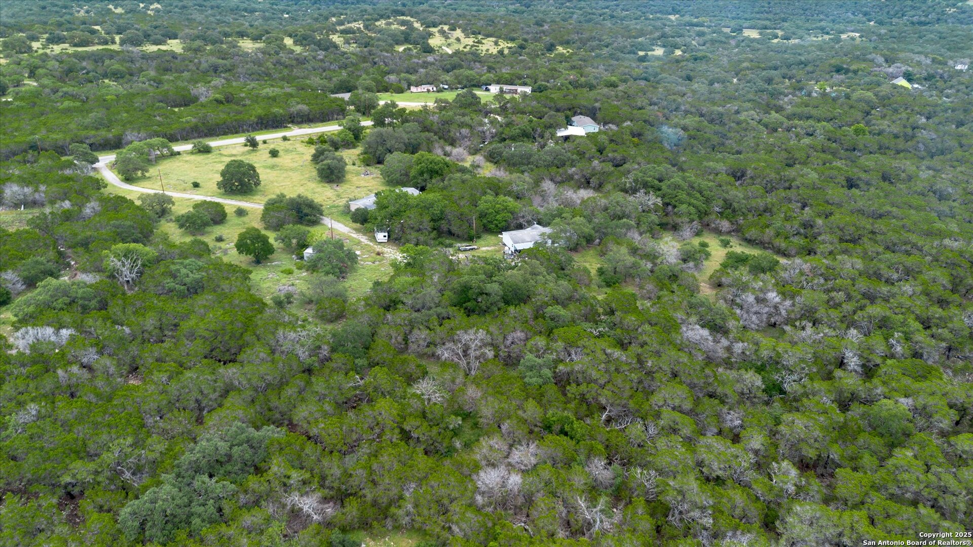 main property photo 7