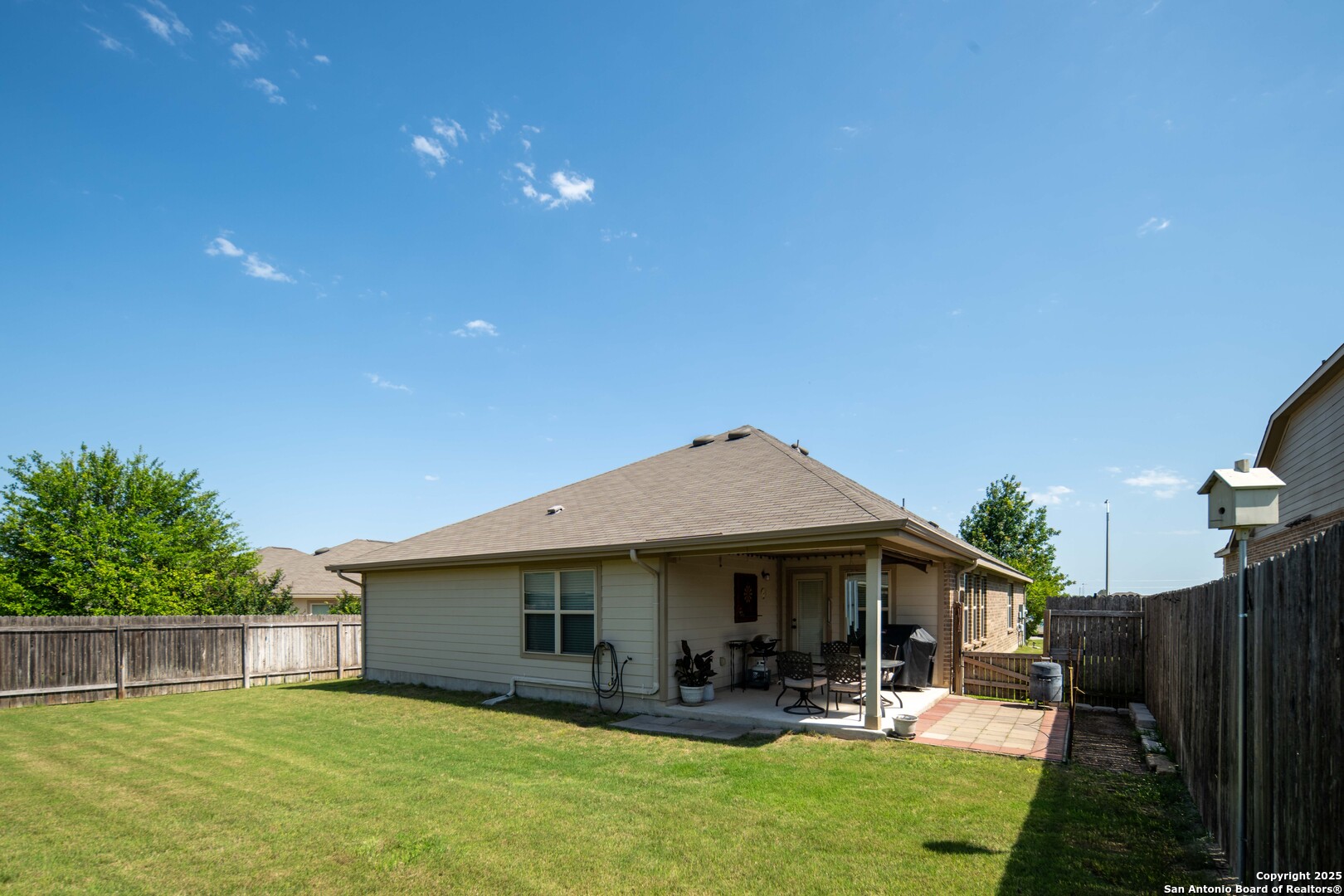 main property photo 35