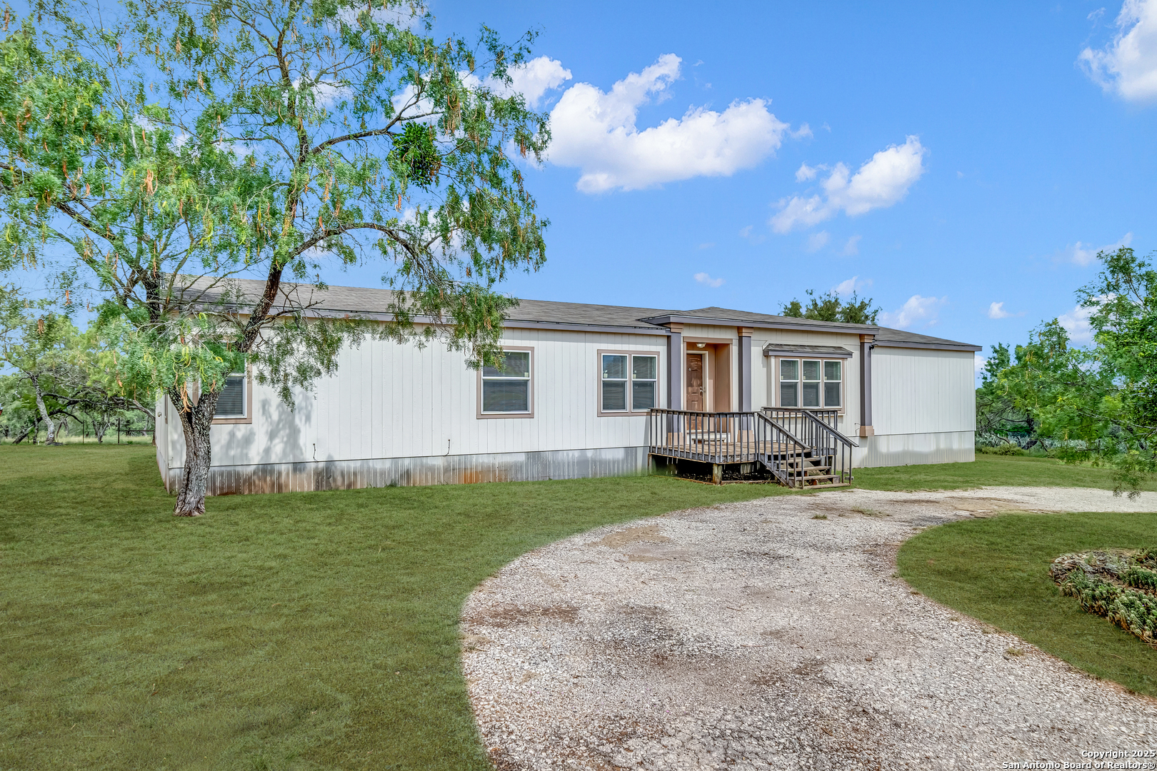 main property photo 1