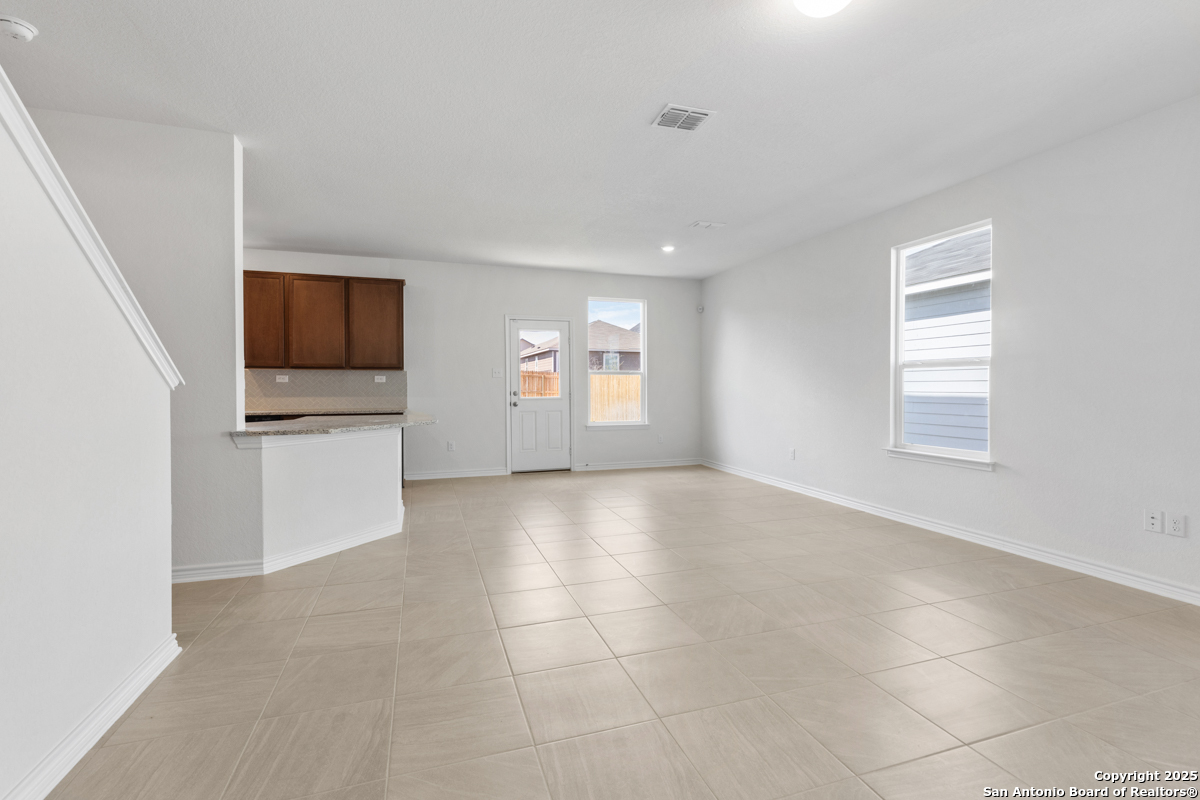 property viewer photo 5