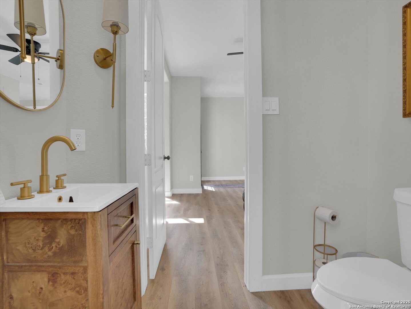 property viewer photo 22