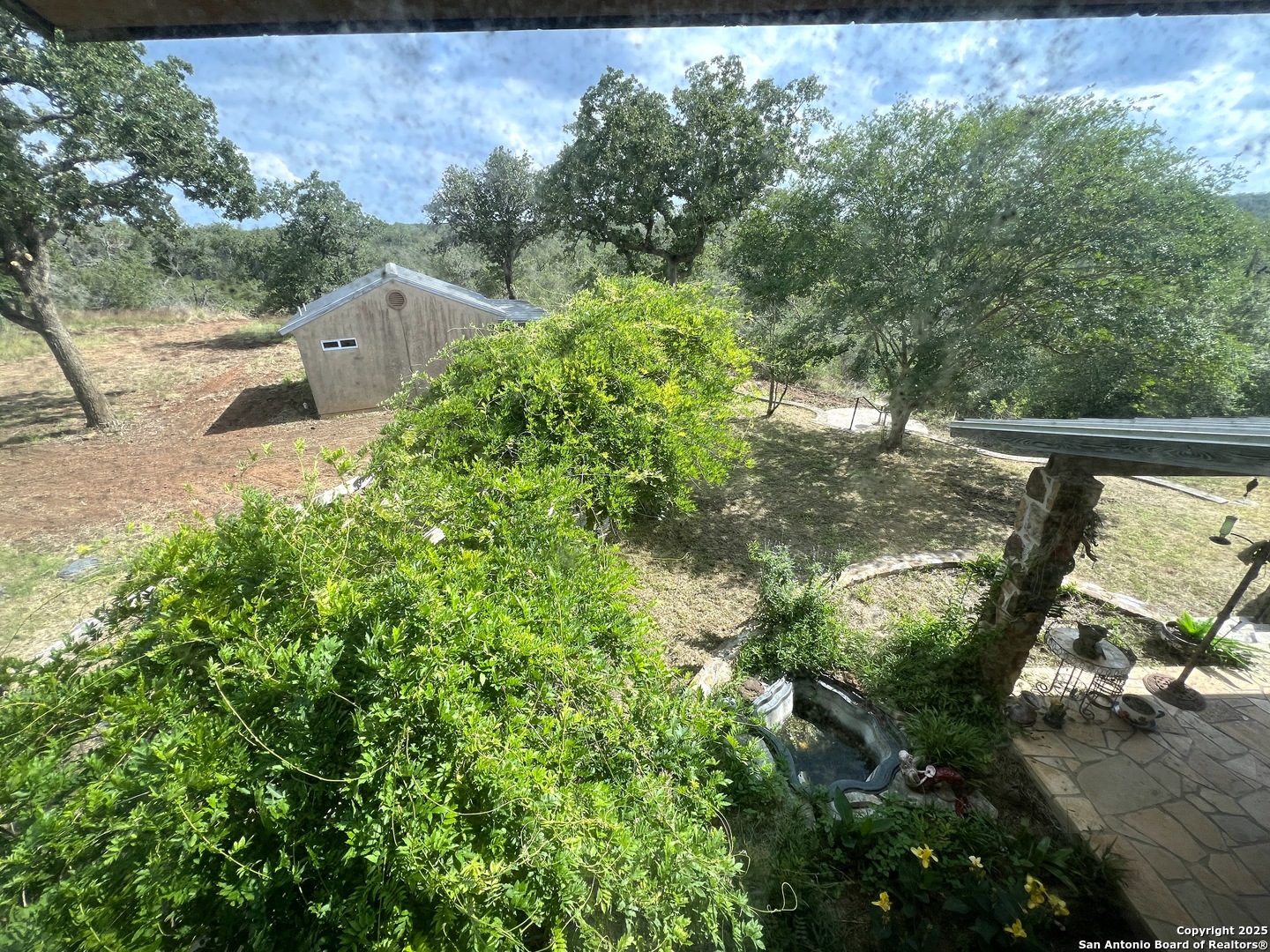 main property photo 32