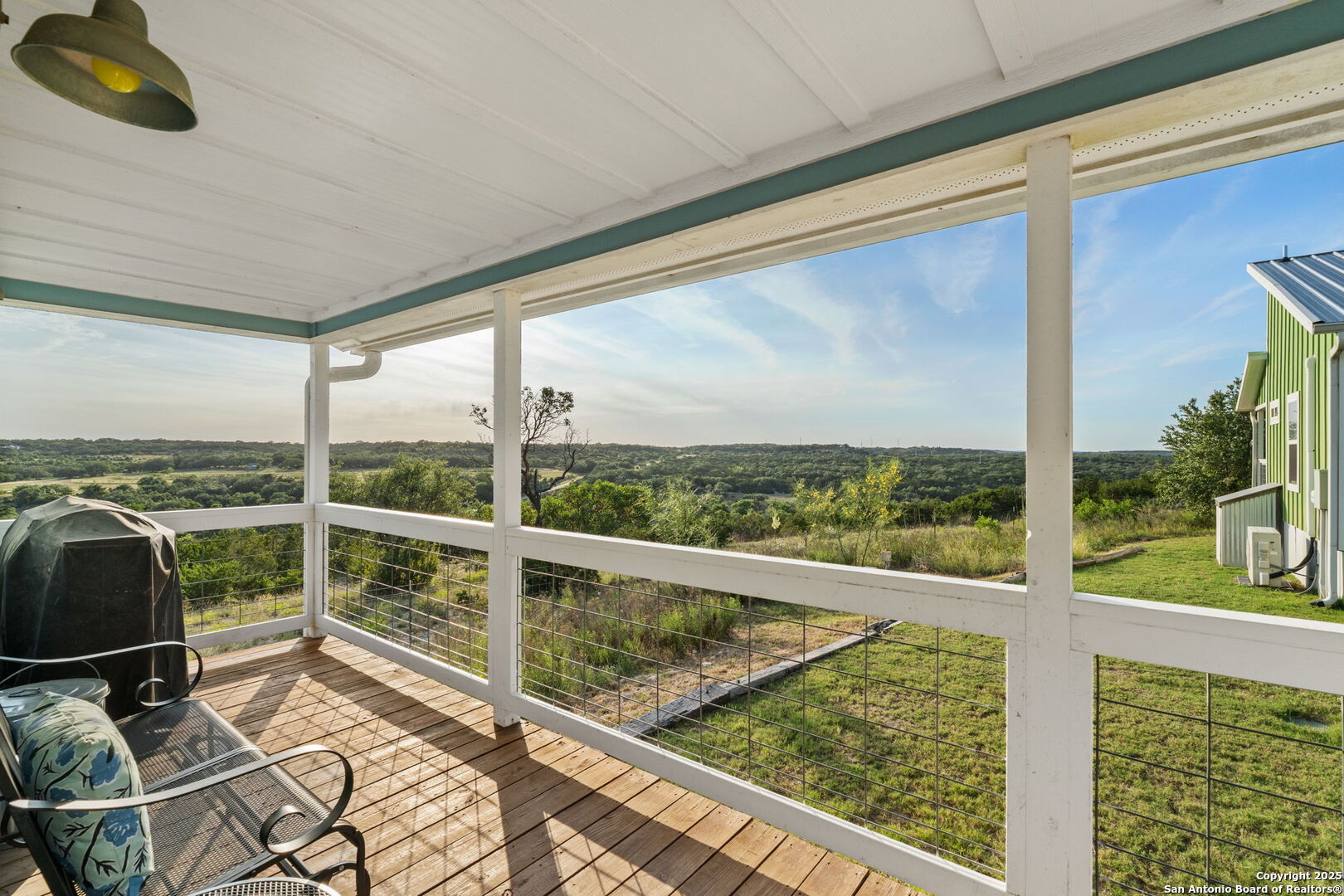 main property photo 10