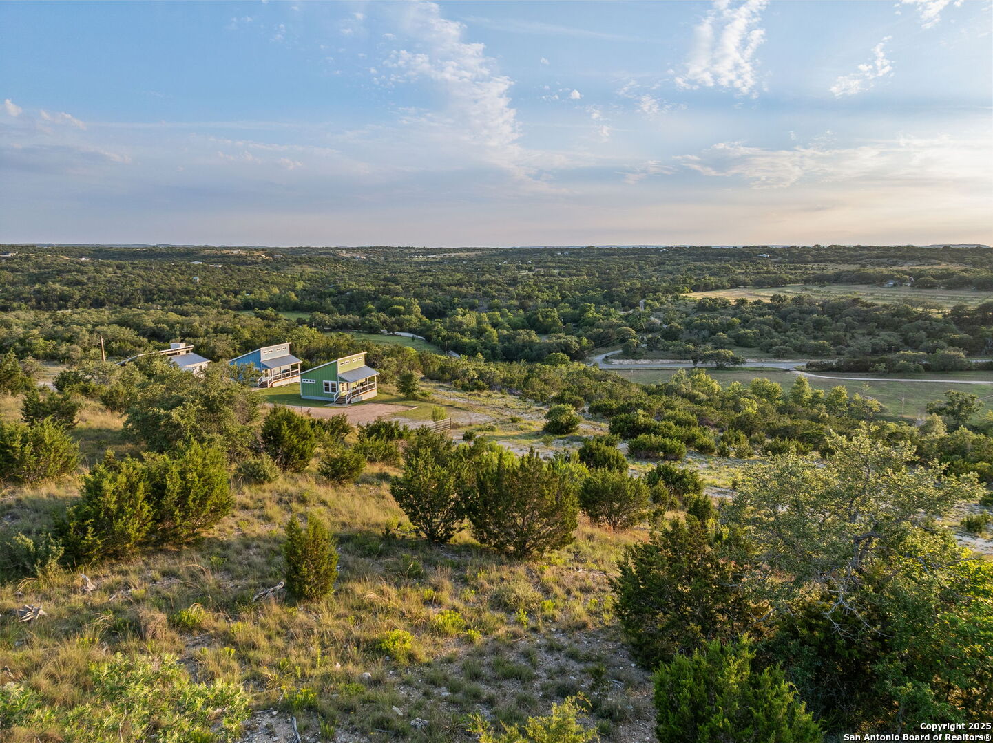 main property photo 15