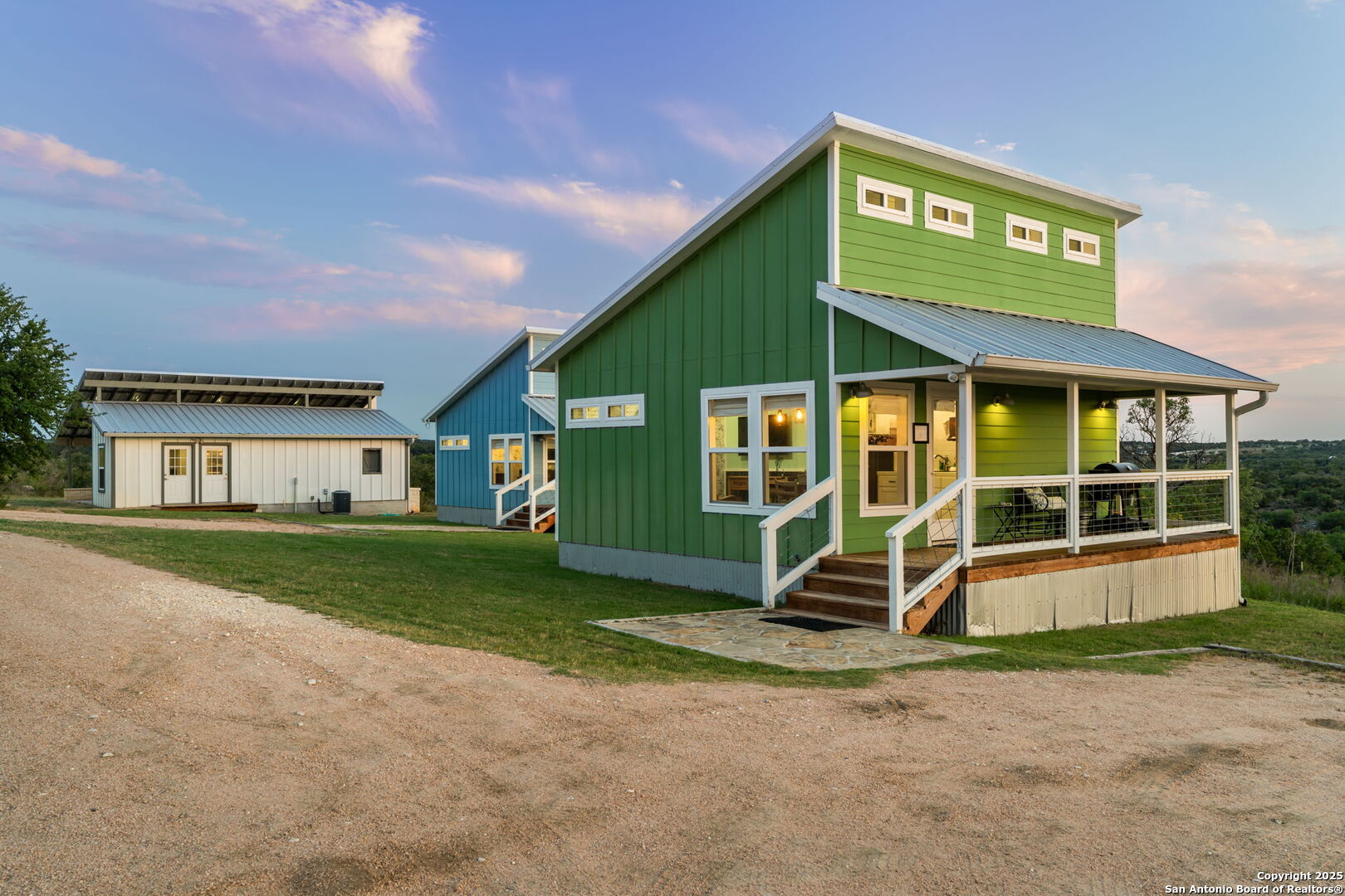 main property photo 7