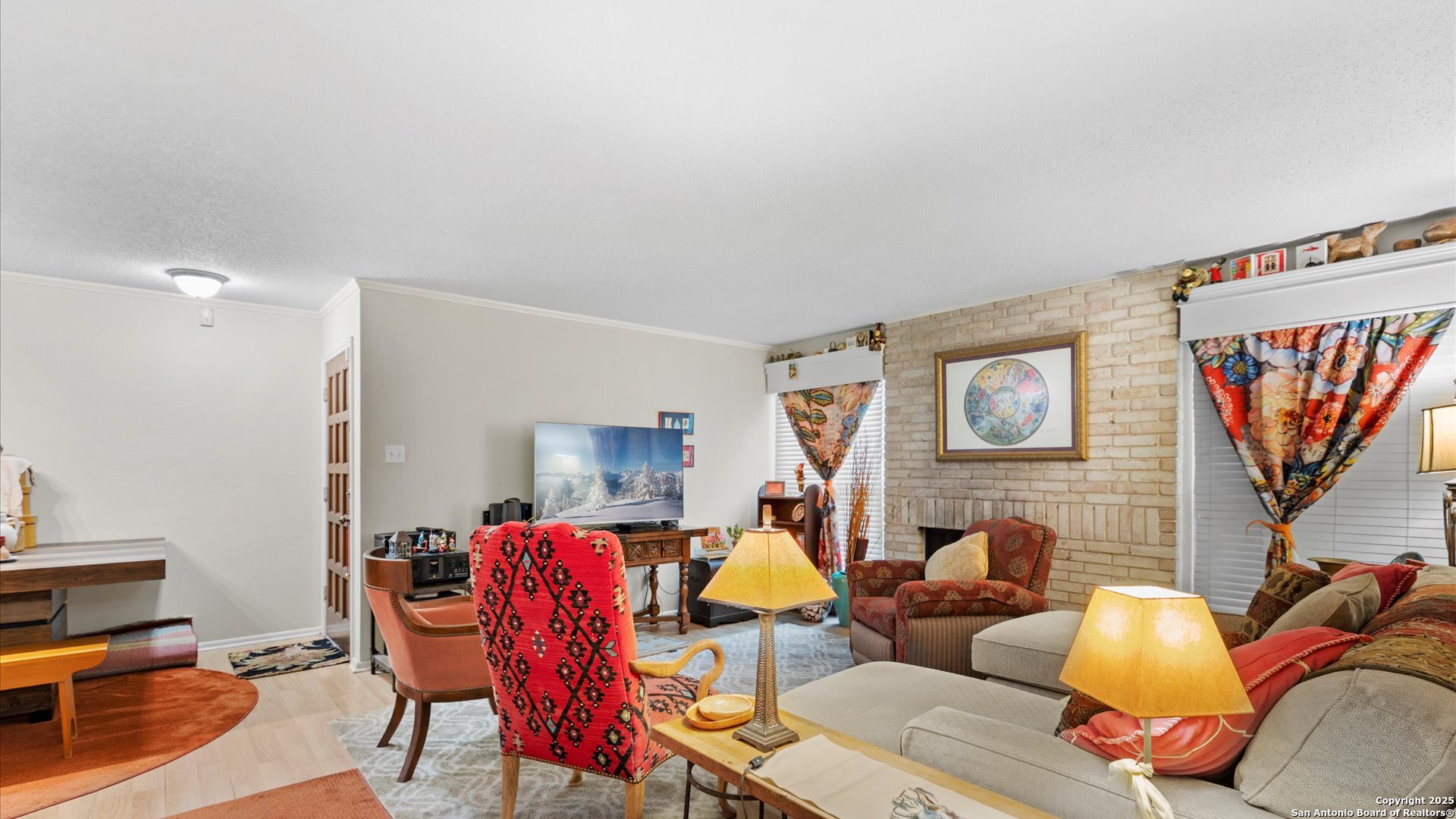 main property photo 4