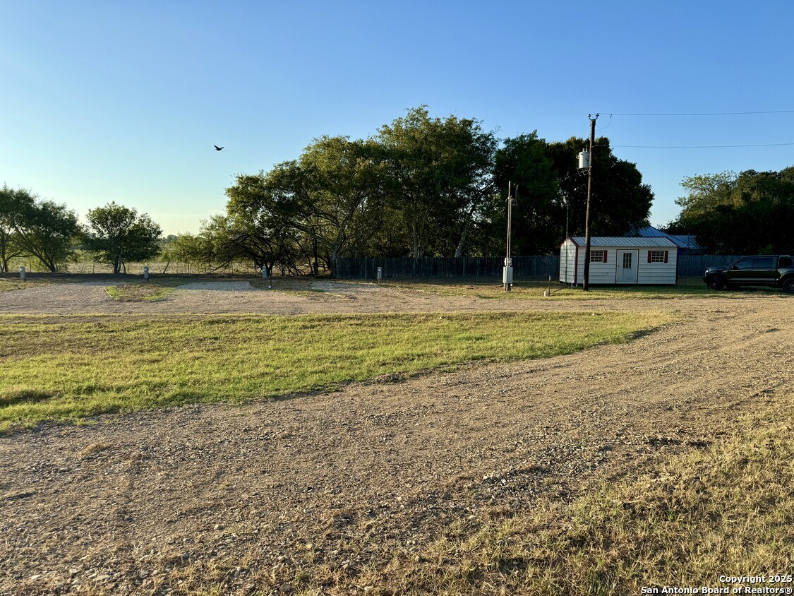 main property photo 4