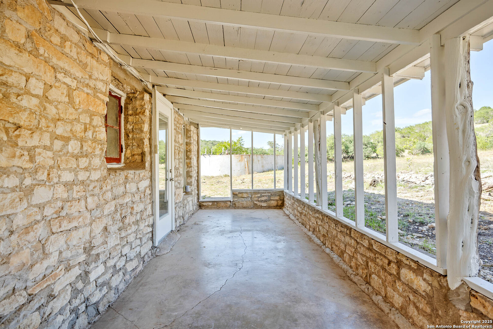 main property photo 19