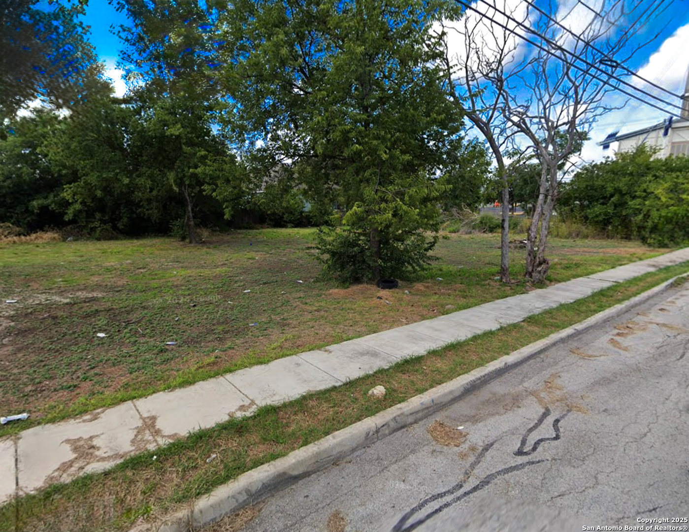main property photo 14