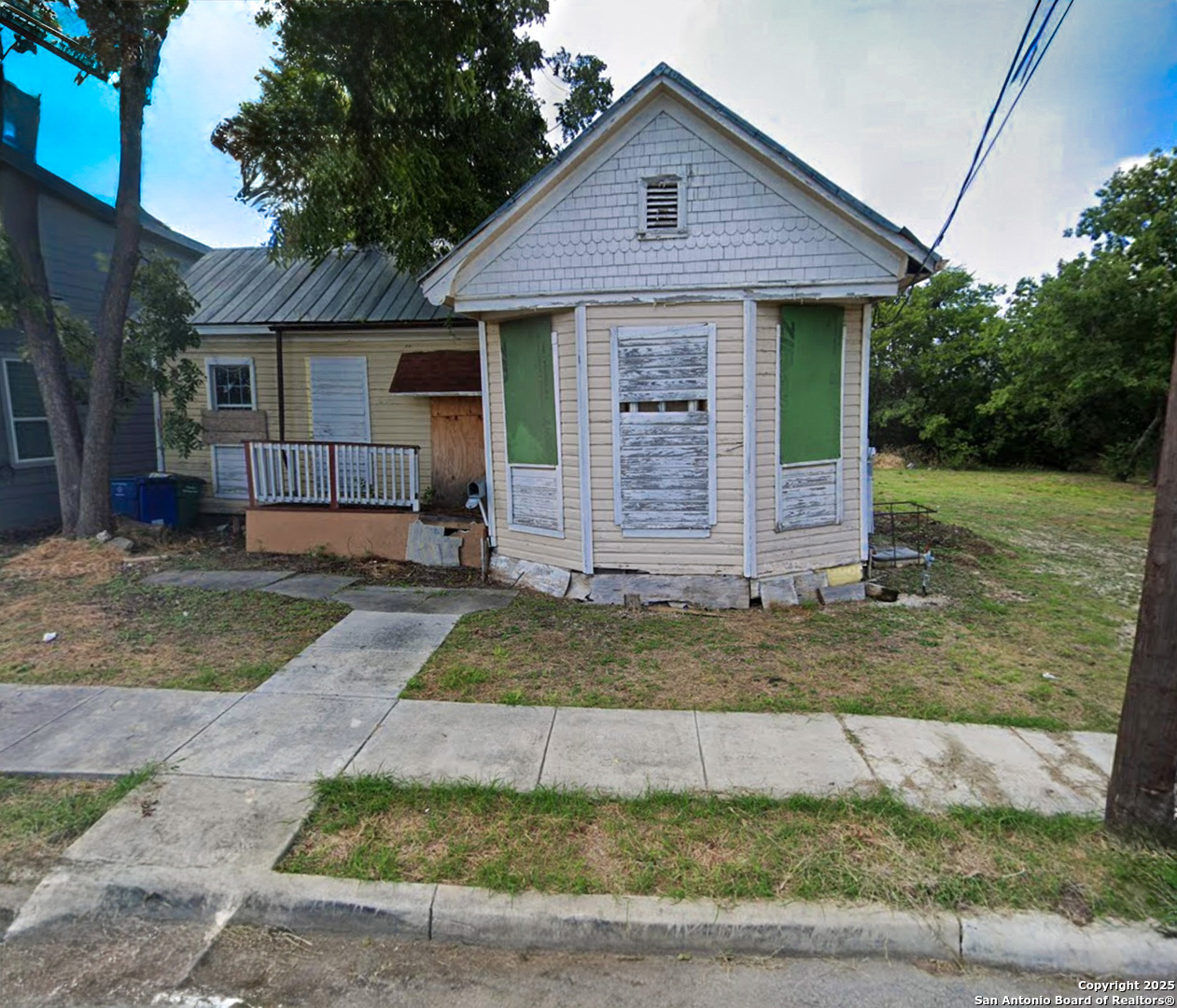 main property photo 7