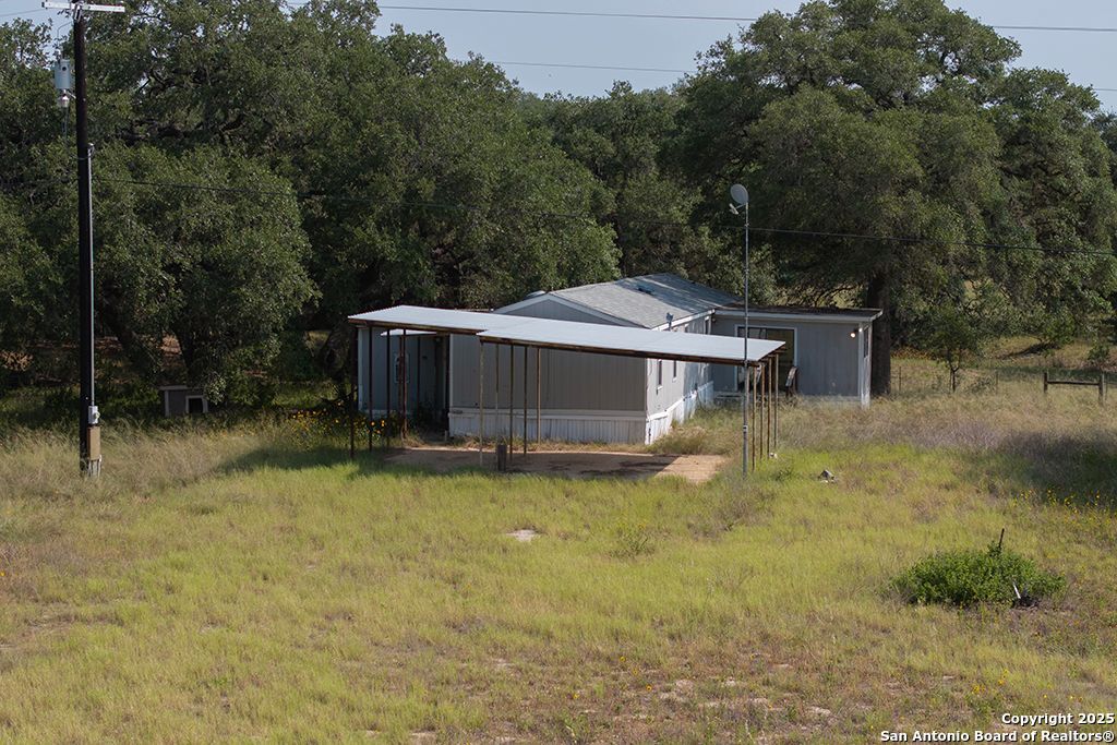 main property photo 33