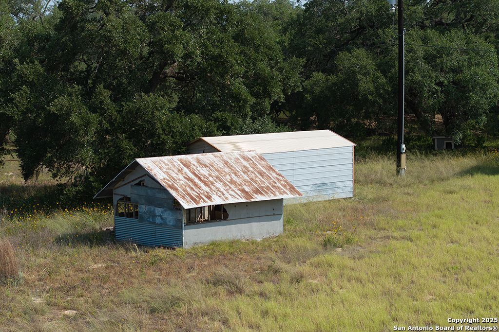 main property photo 35