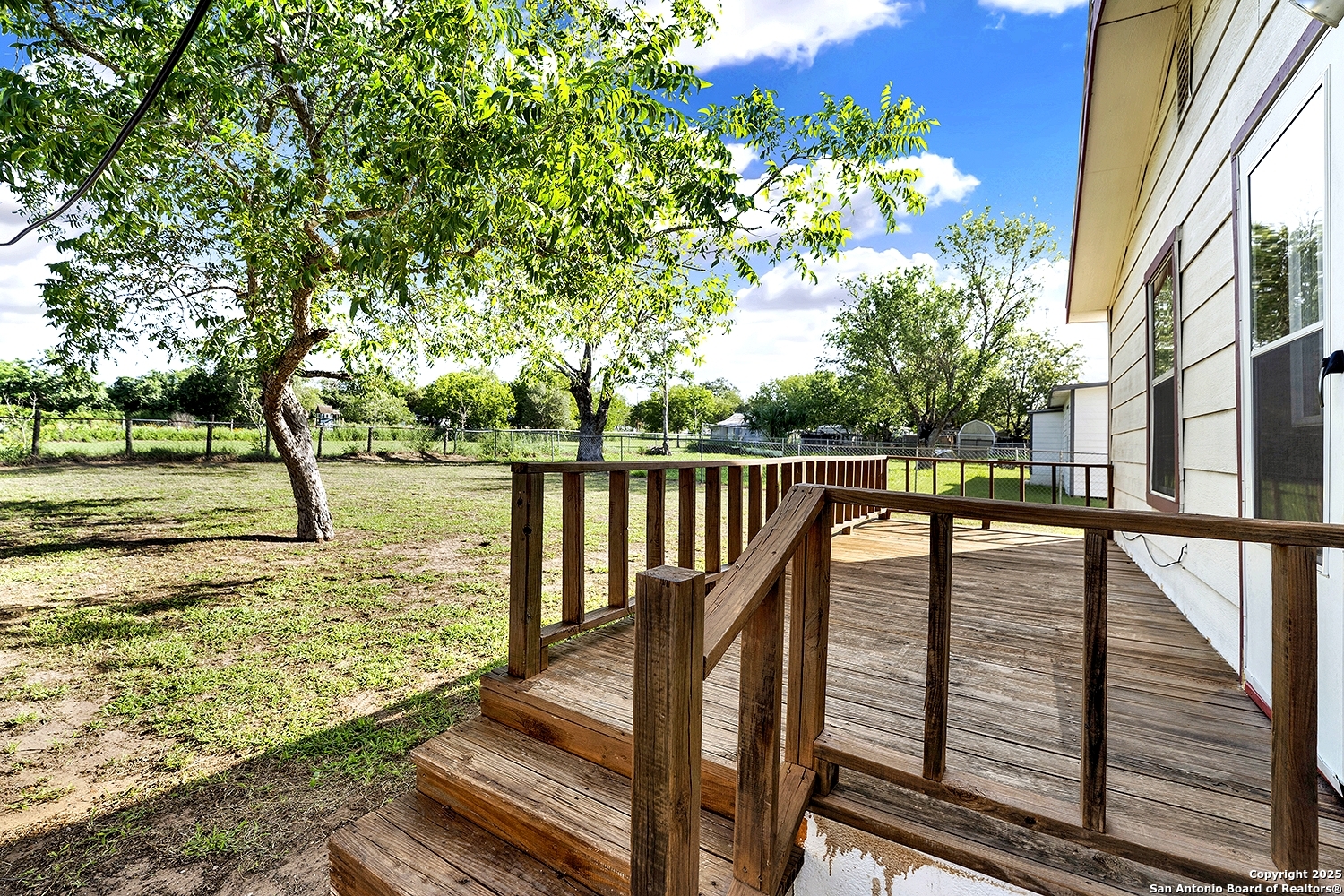 main property photo 6