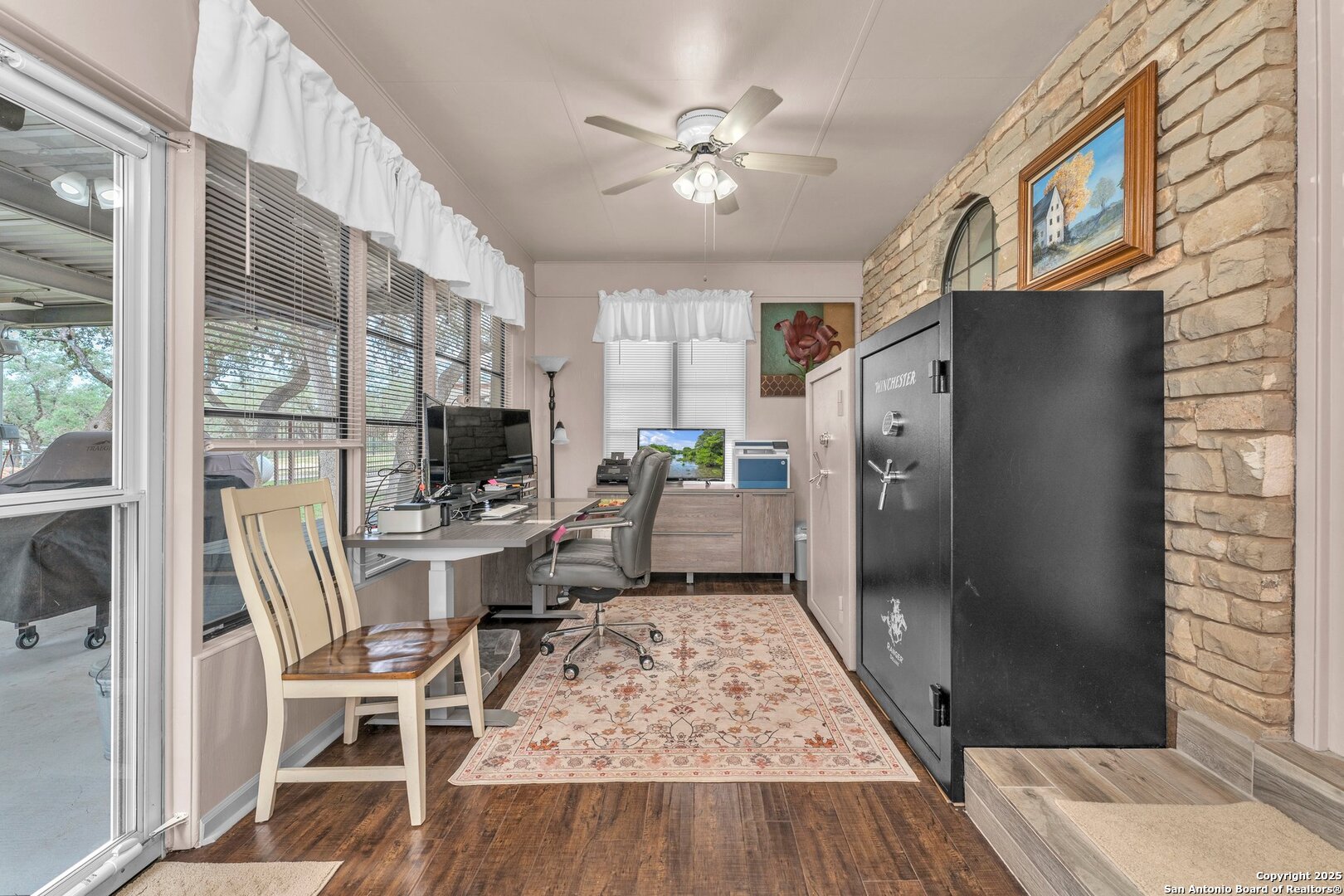 main property photo 45