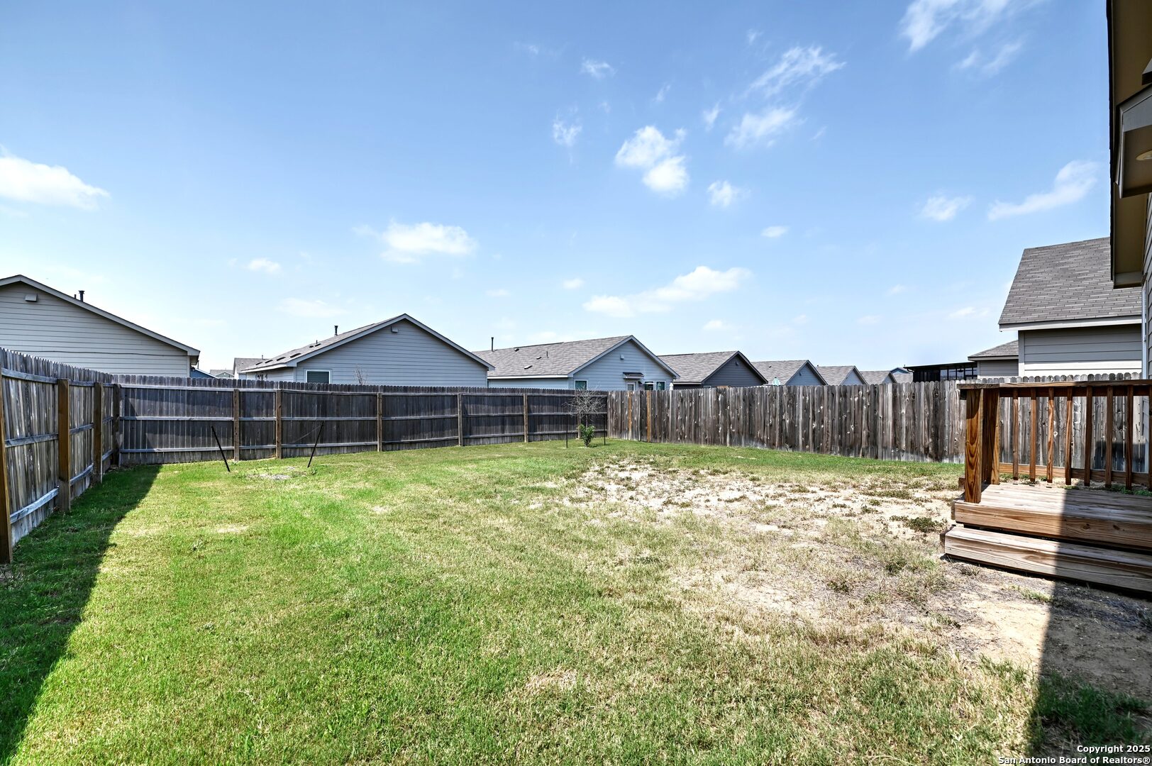main property photo 32