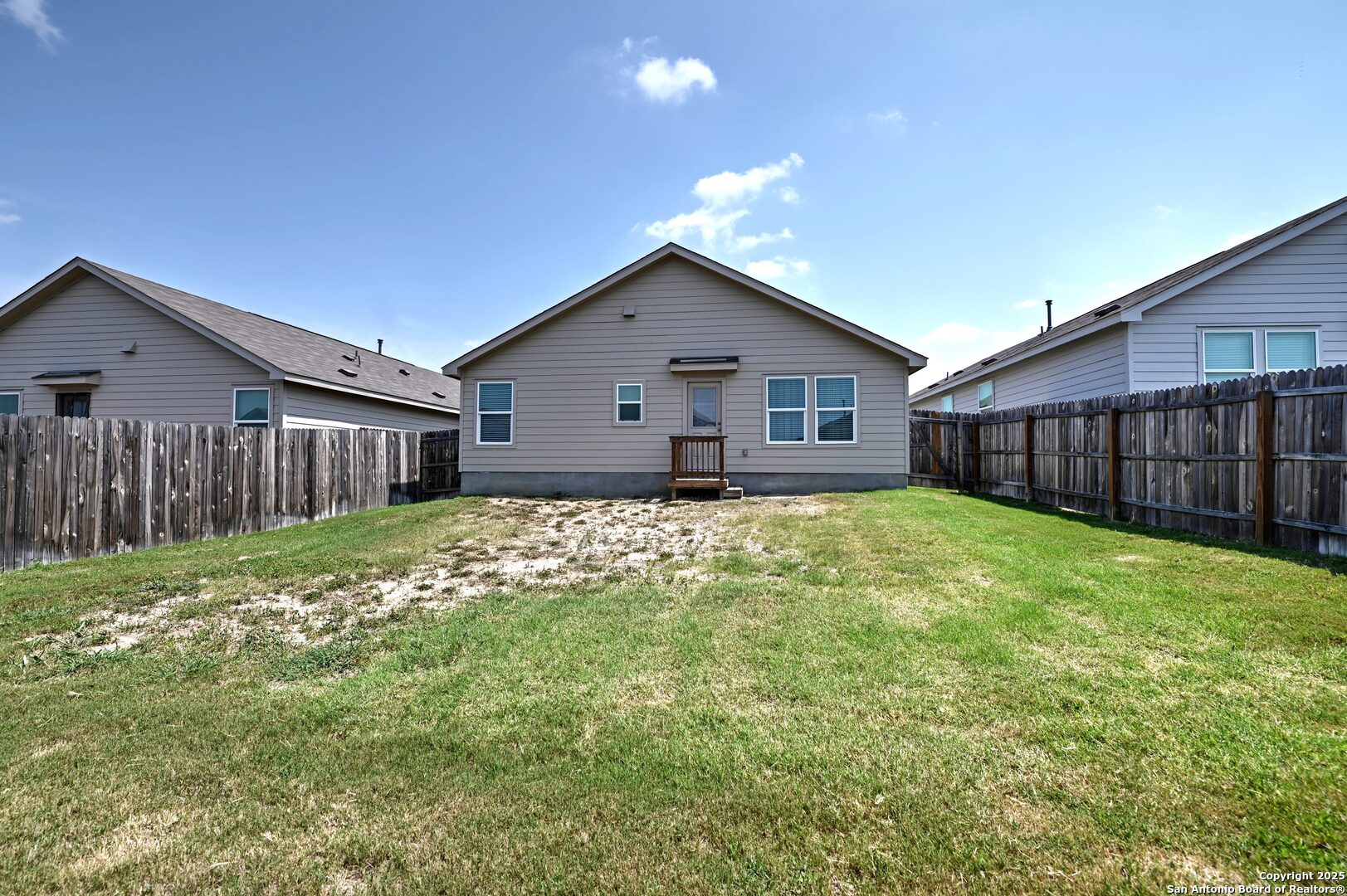 main property photo 34
