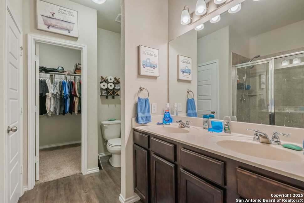 property viewer photo 15