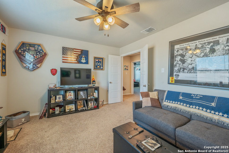 property viewer photo 31