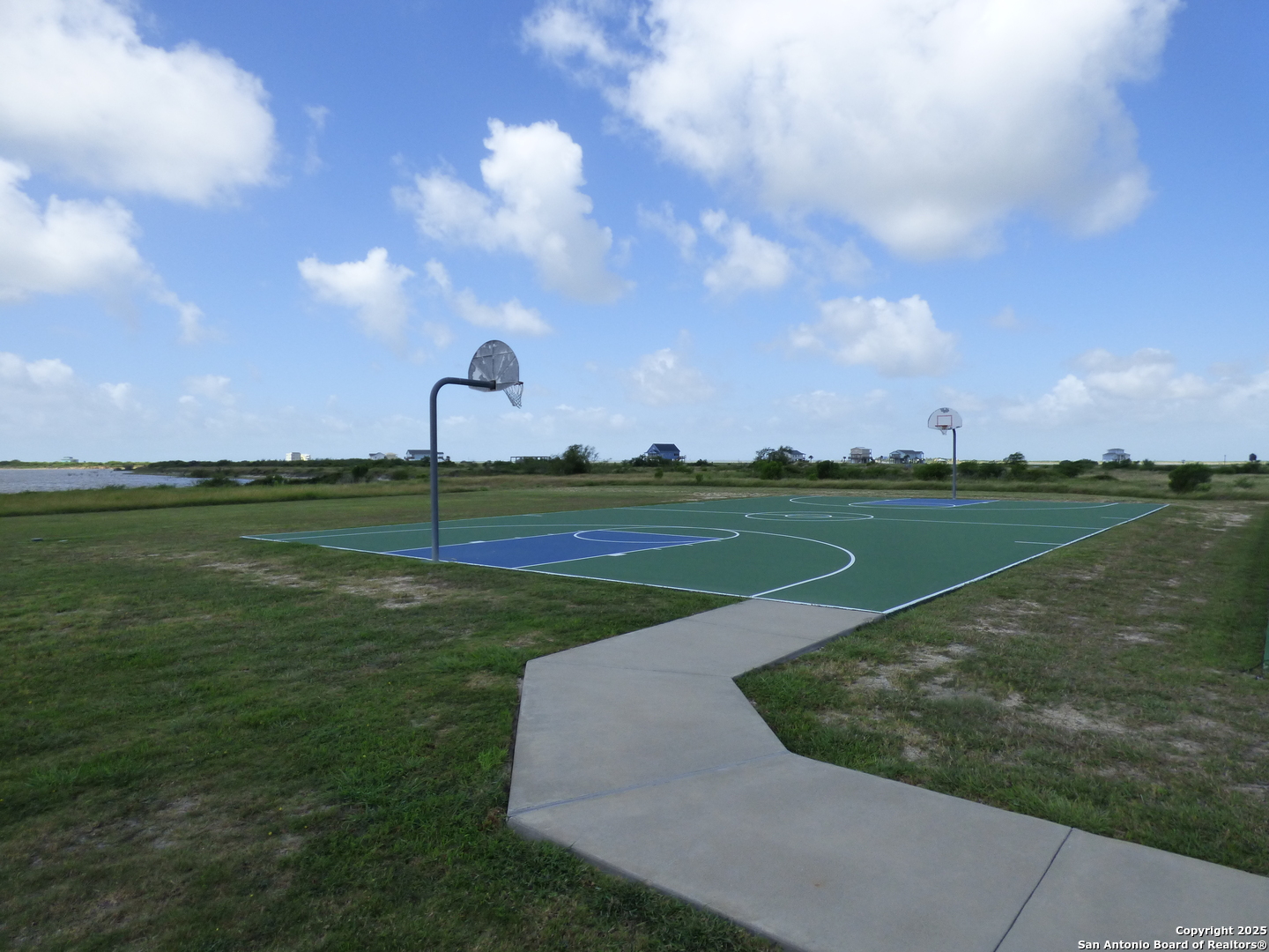 main property photo 10