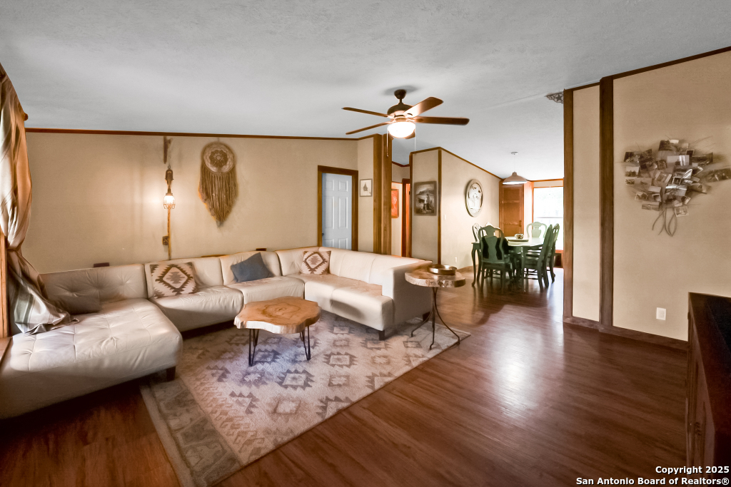 property viewer photo 11