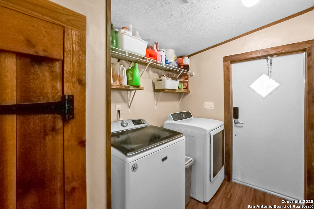 property viewer photo 18