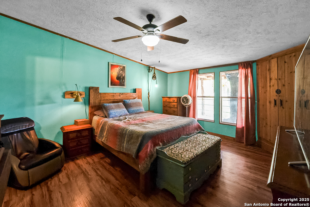 property viewer photo 20