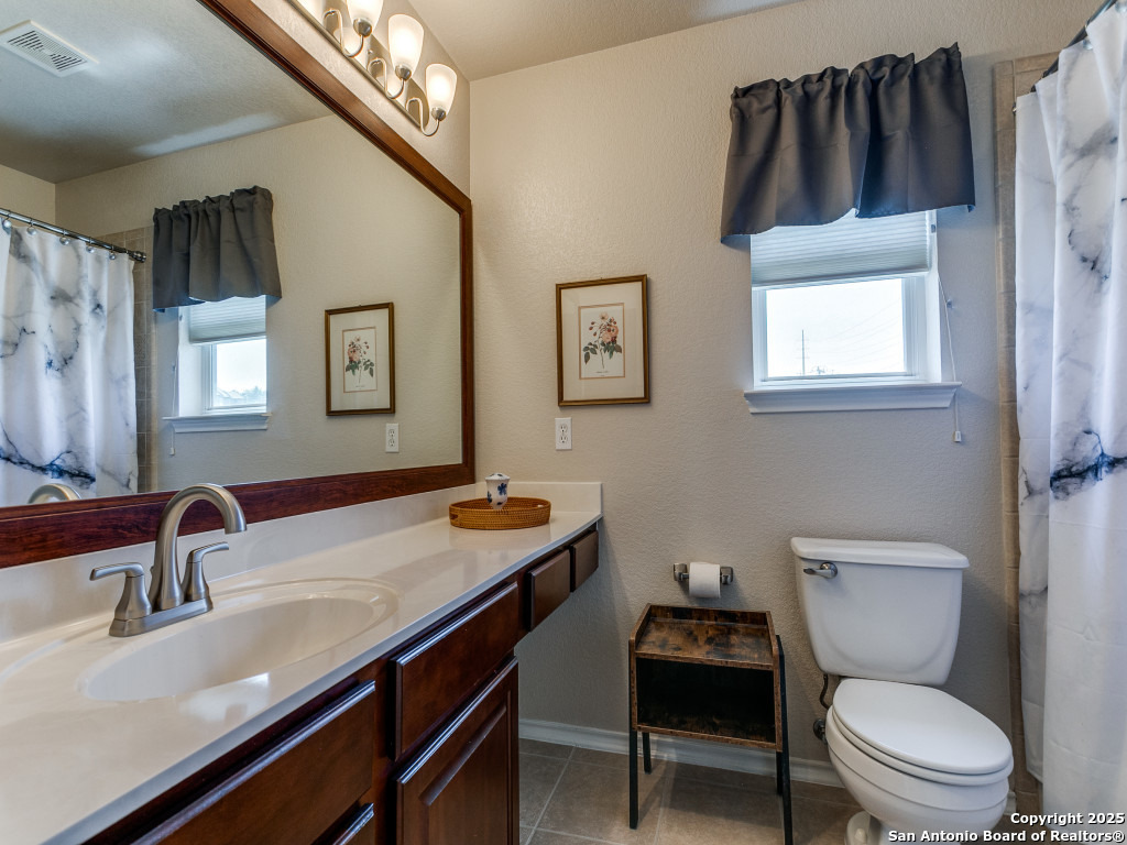 property viewer photo 15