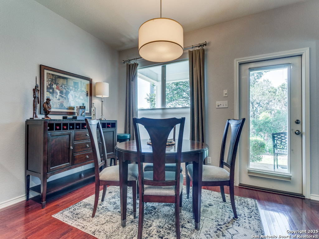 property viewer photo 9