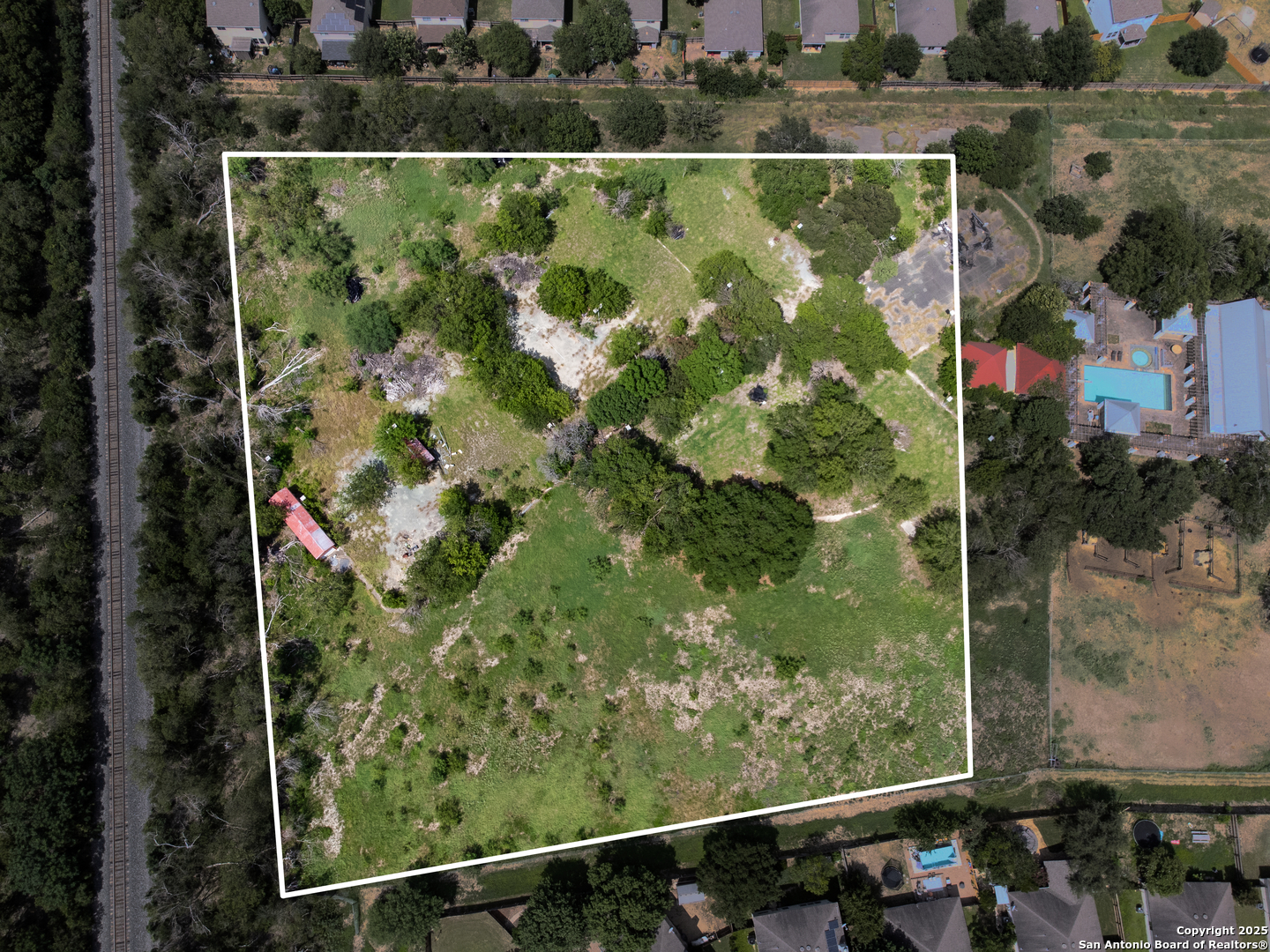 main property photo 21