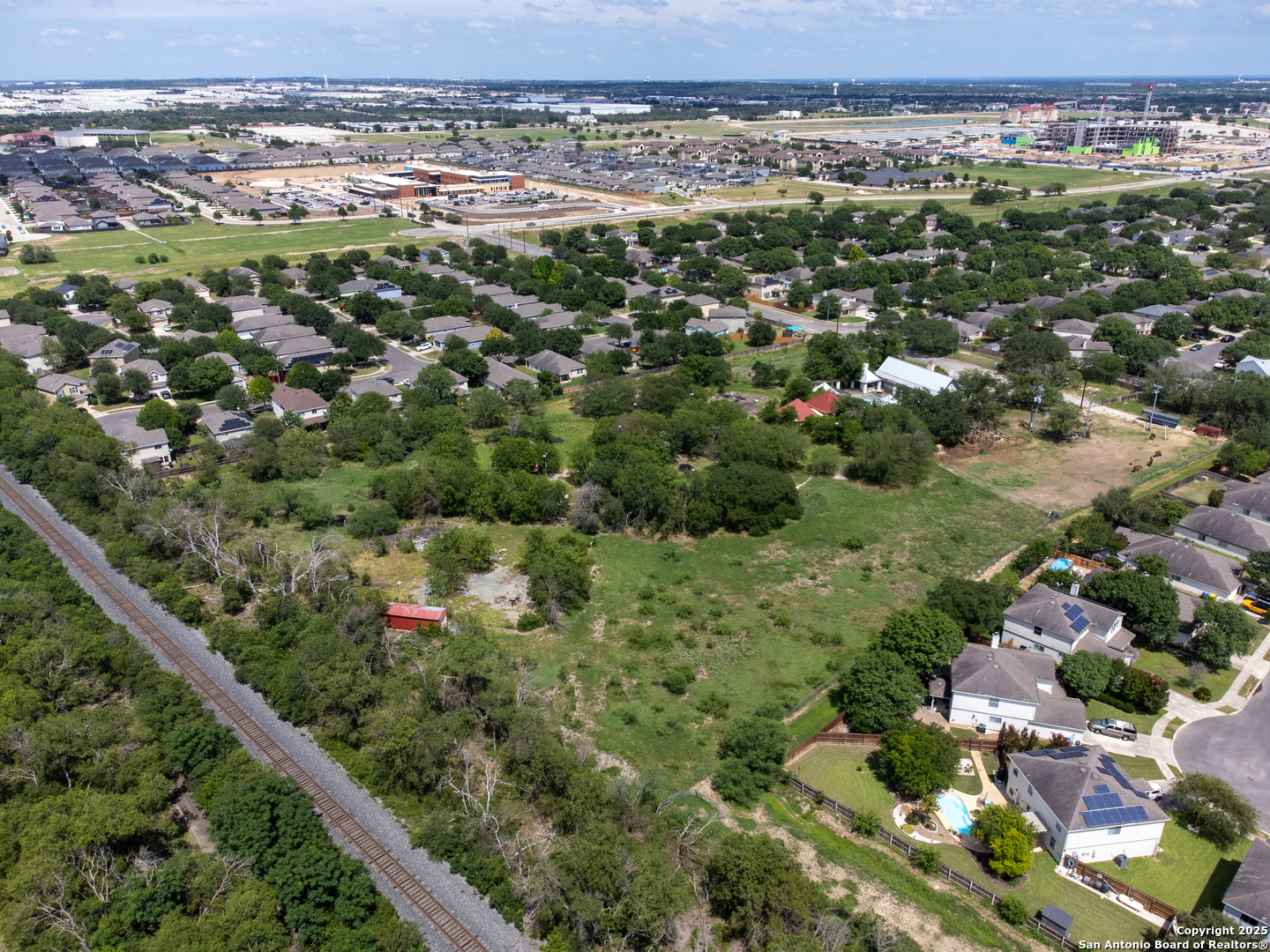 main property photo 6