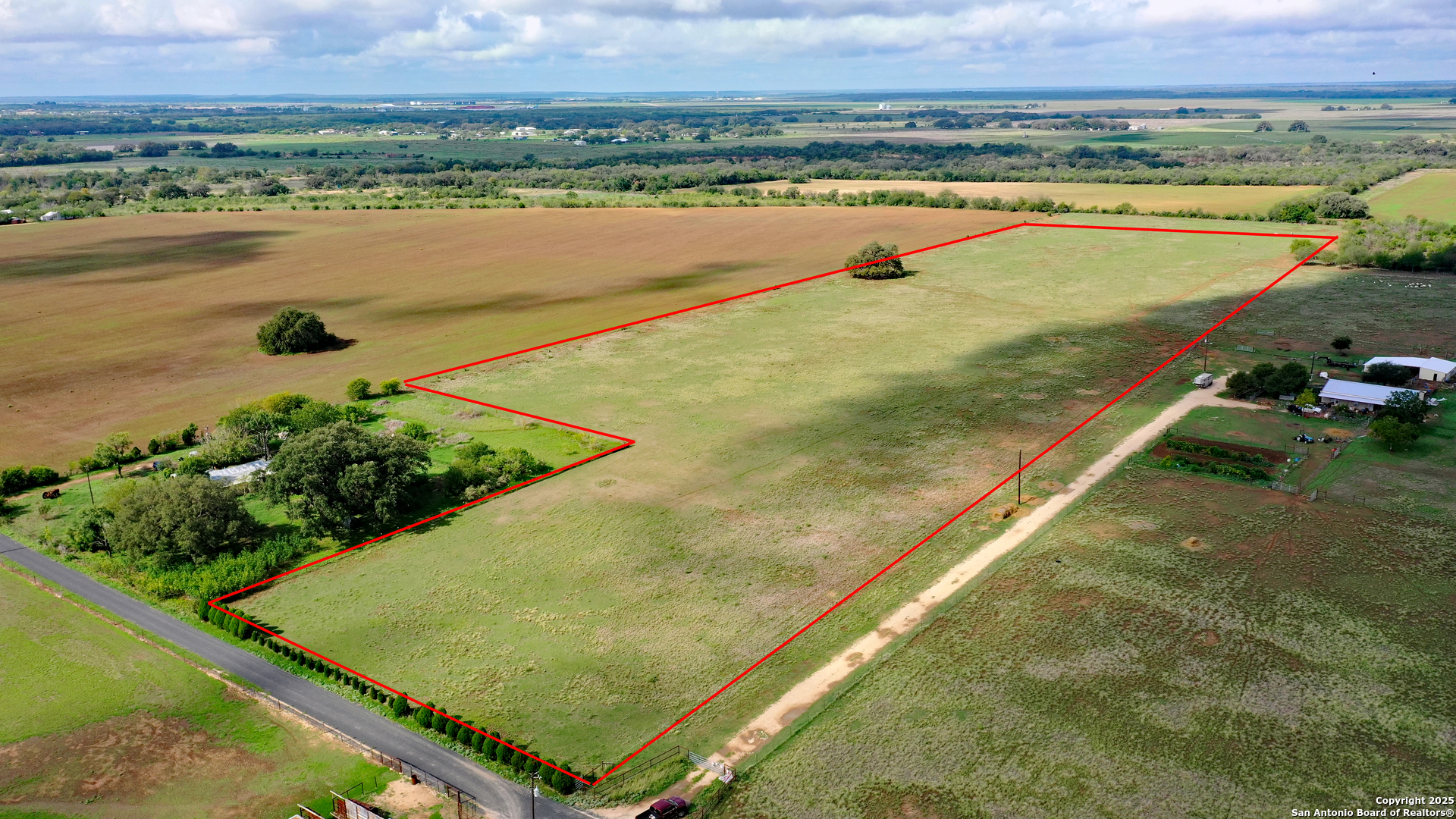 main property photo 2