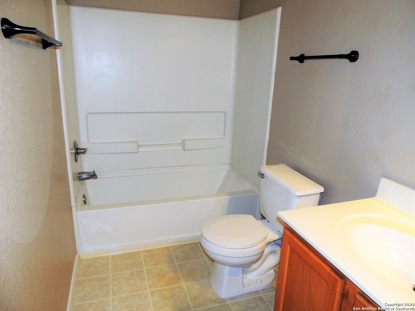 property viewer photo 13