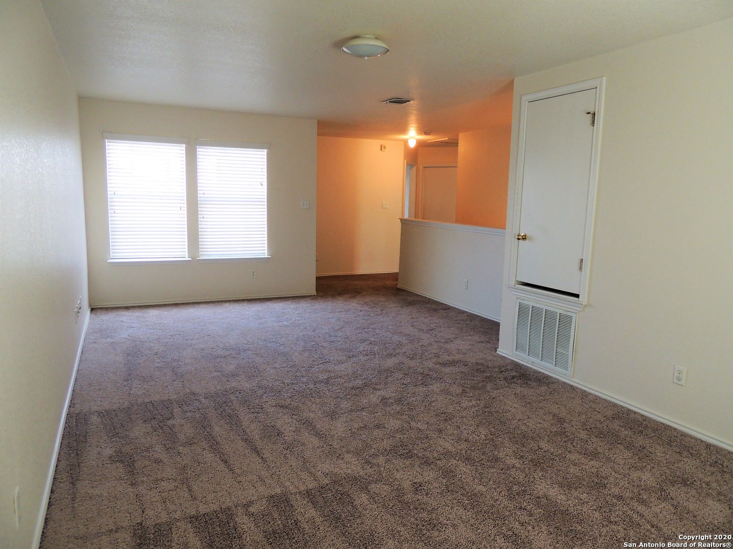 property viewer photo 9