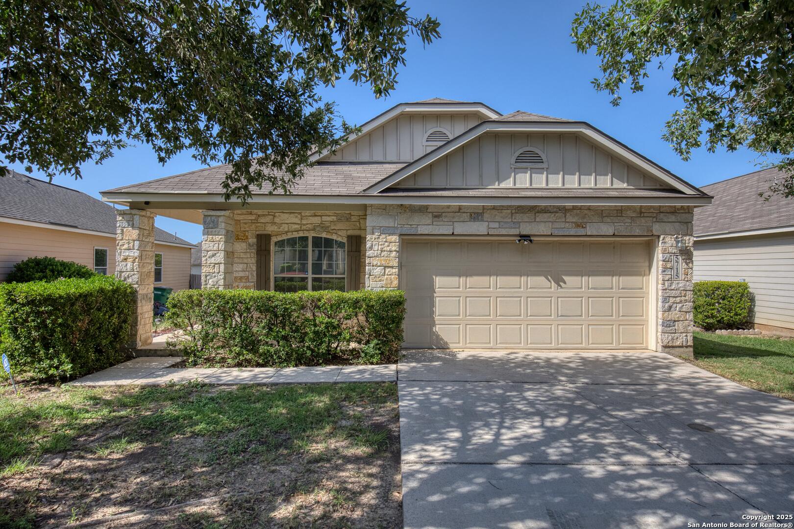 main property photo 0