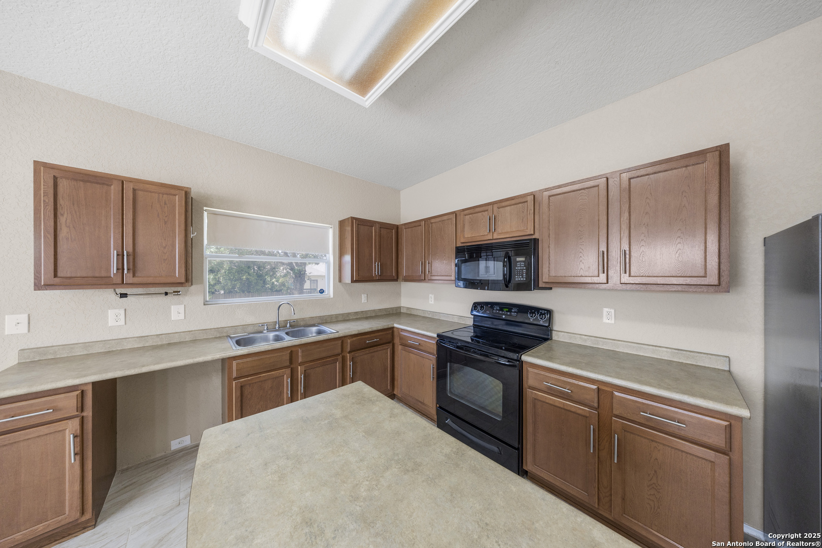 property viewer photo 8