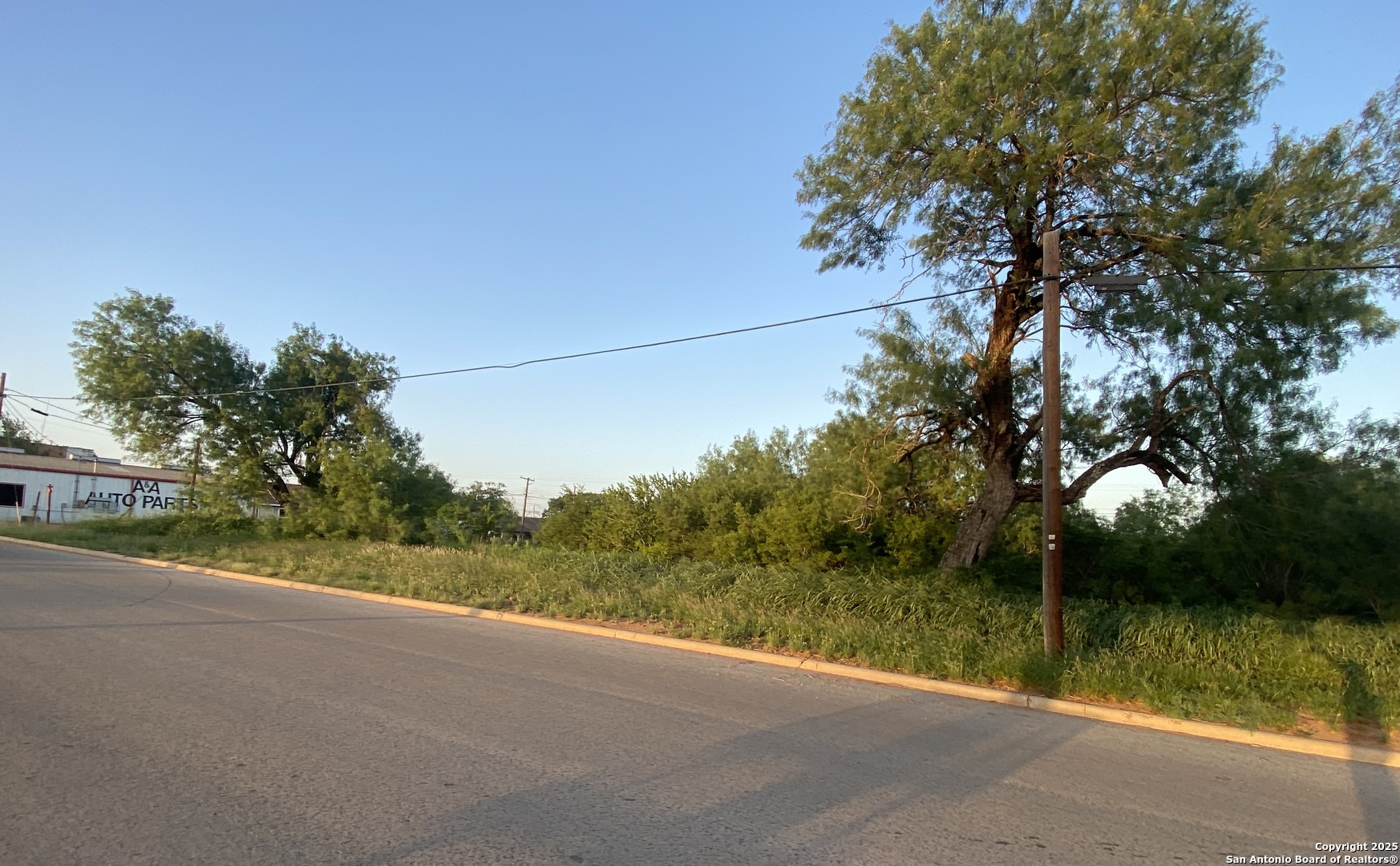 main property photo 4