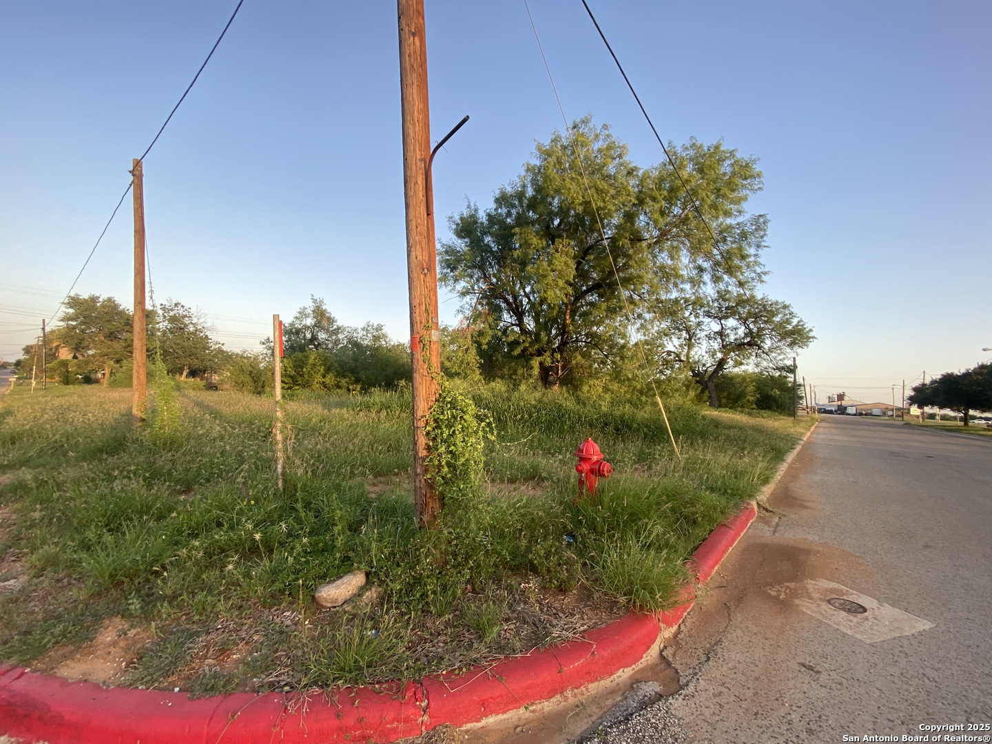 main property photo 6