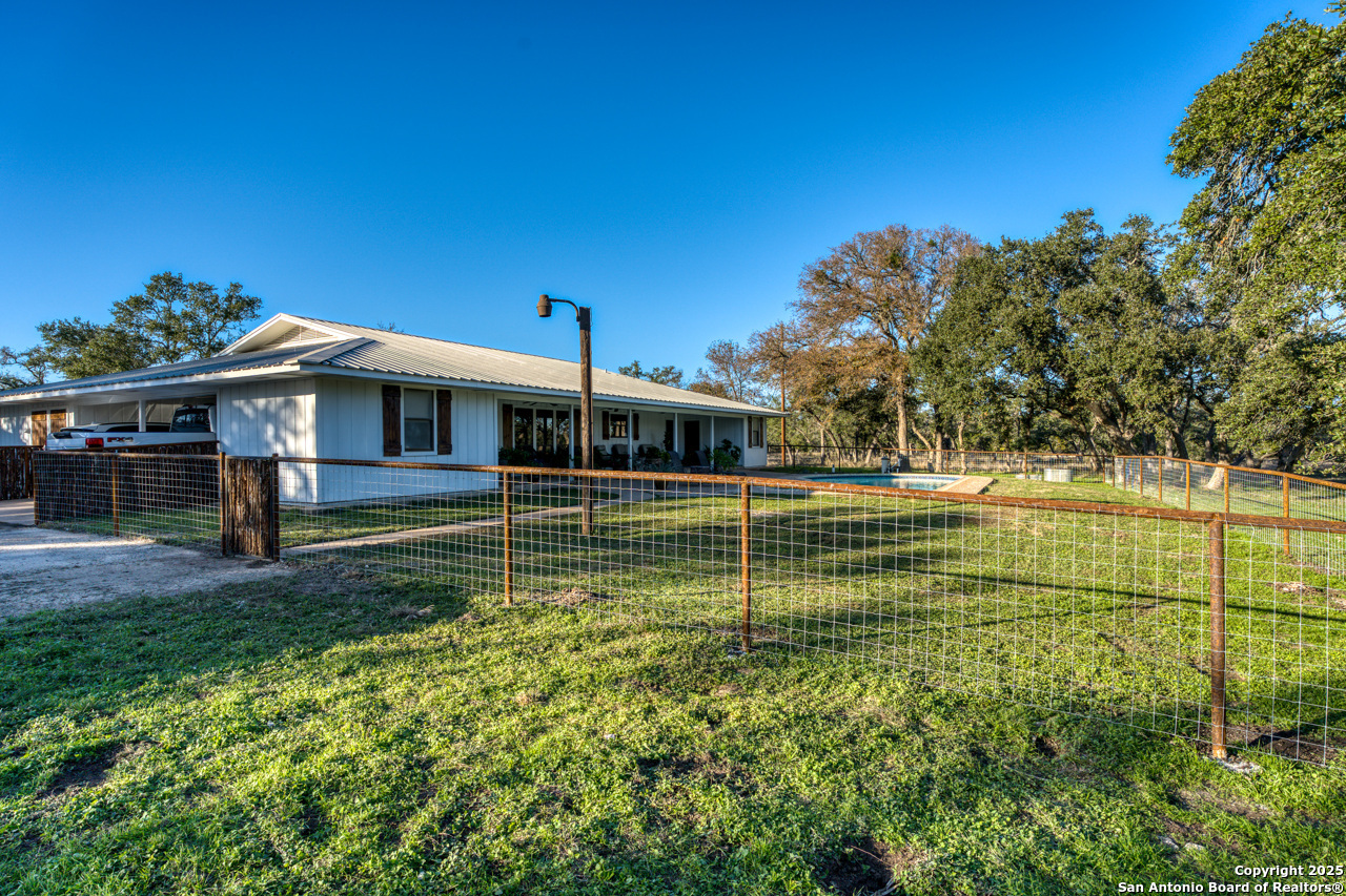 main property photo 21
