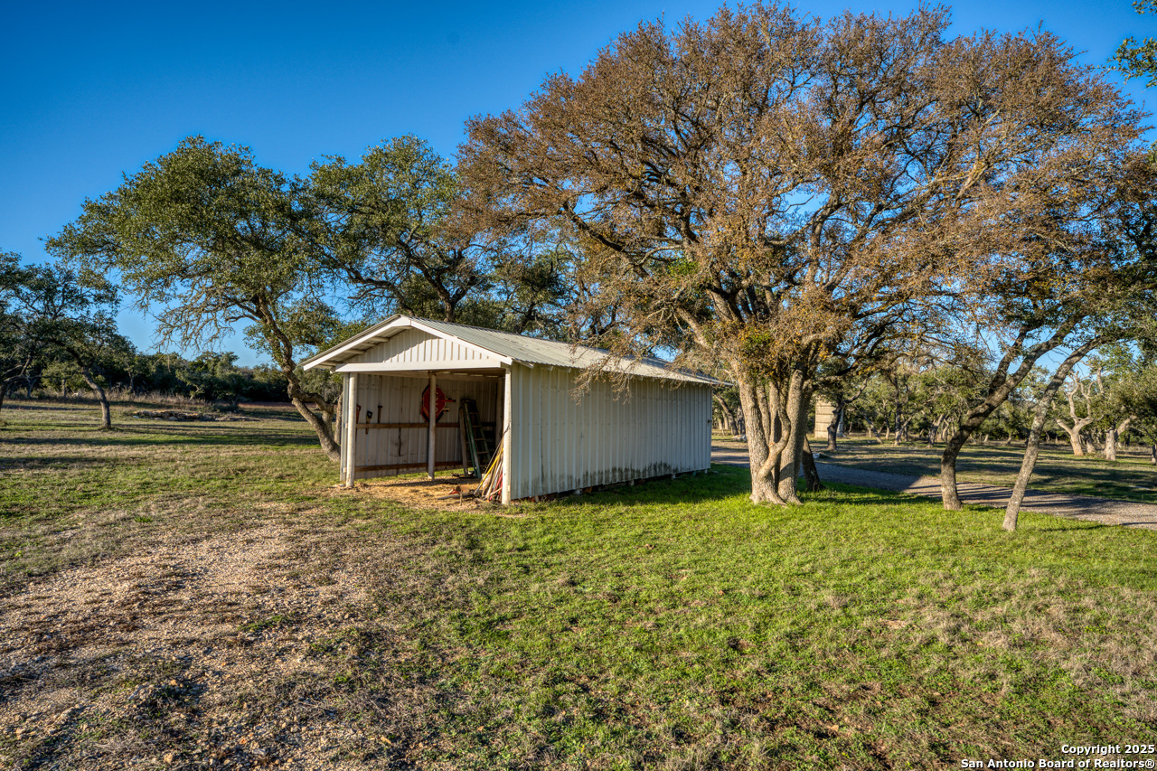 main property photo 23