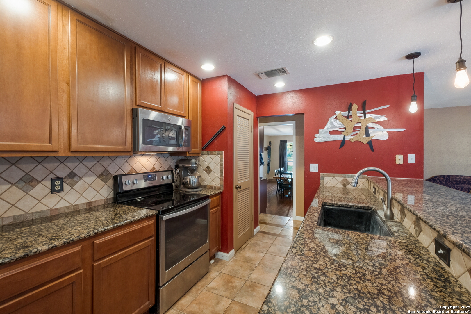property viewer photo 10