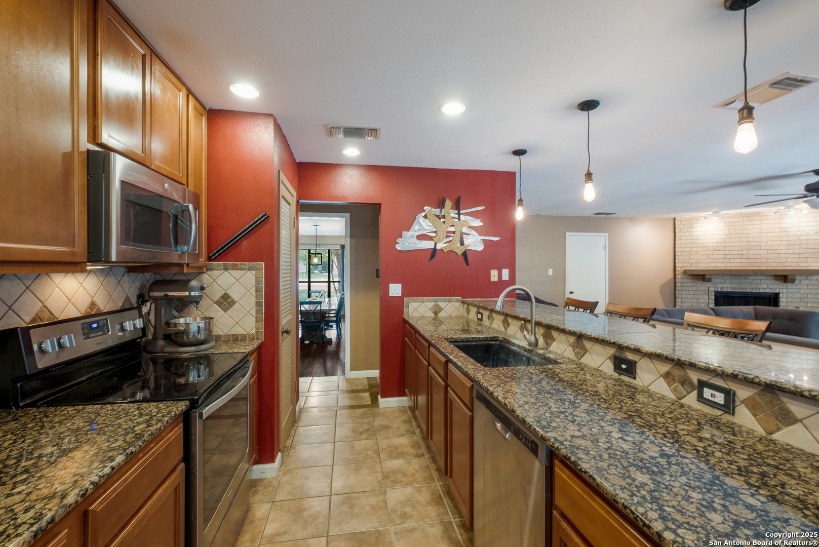 property viewer photo 11