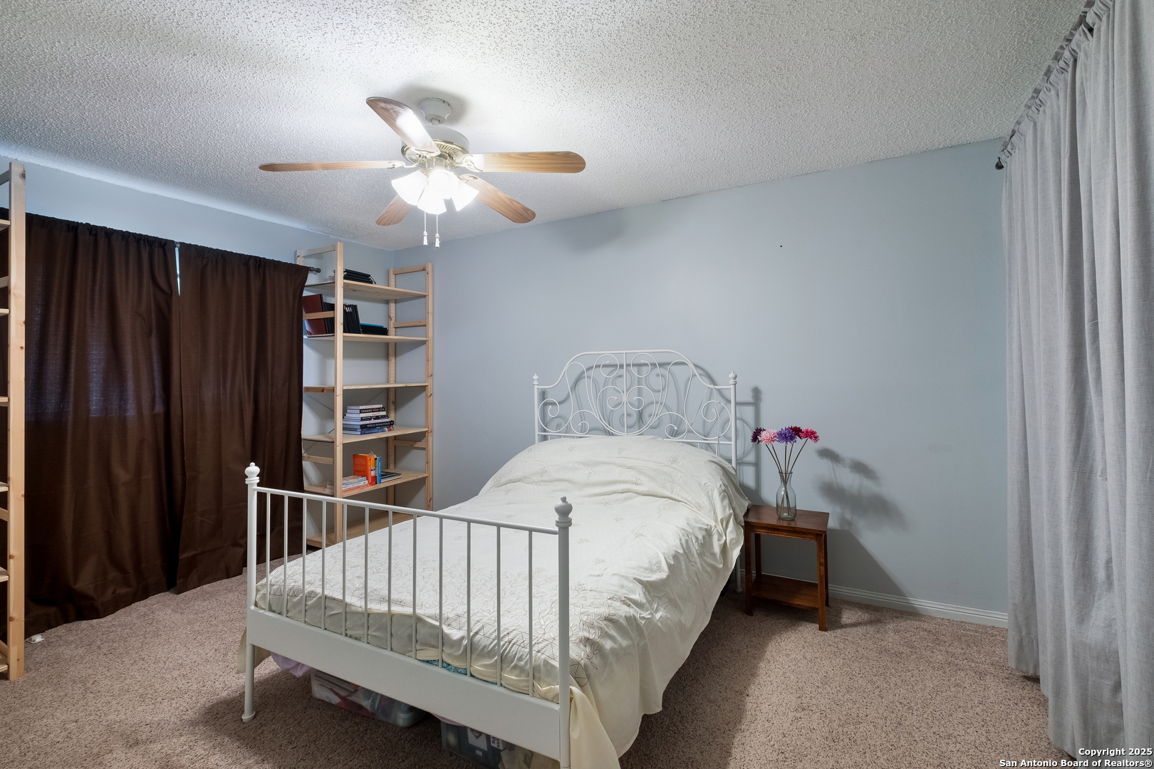 property viewer photo 15