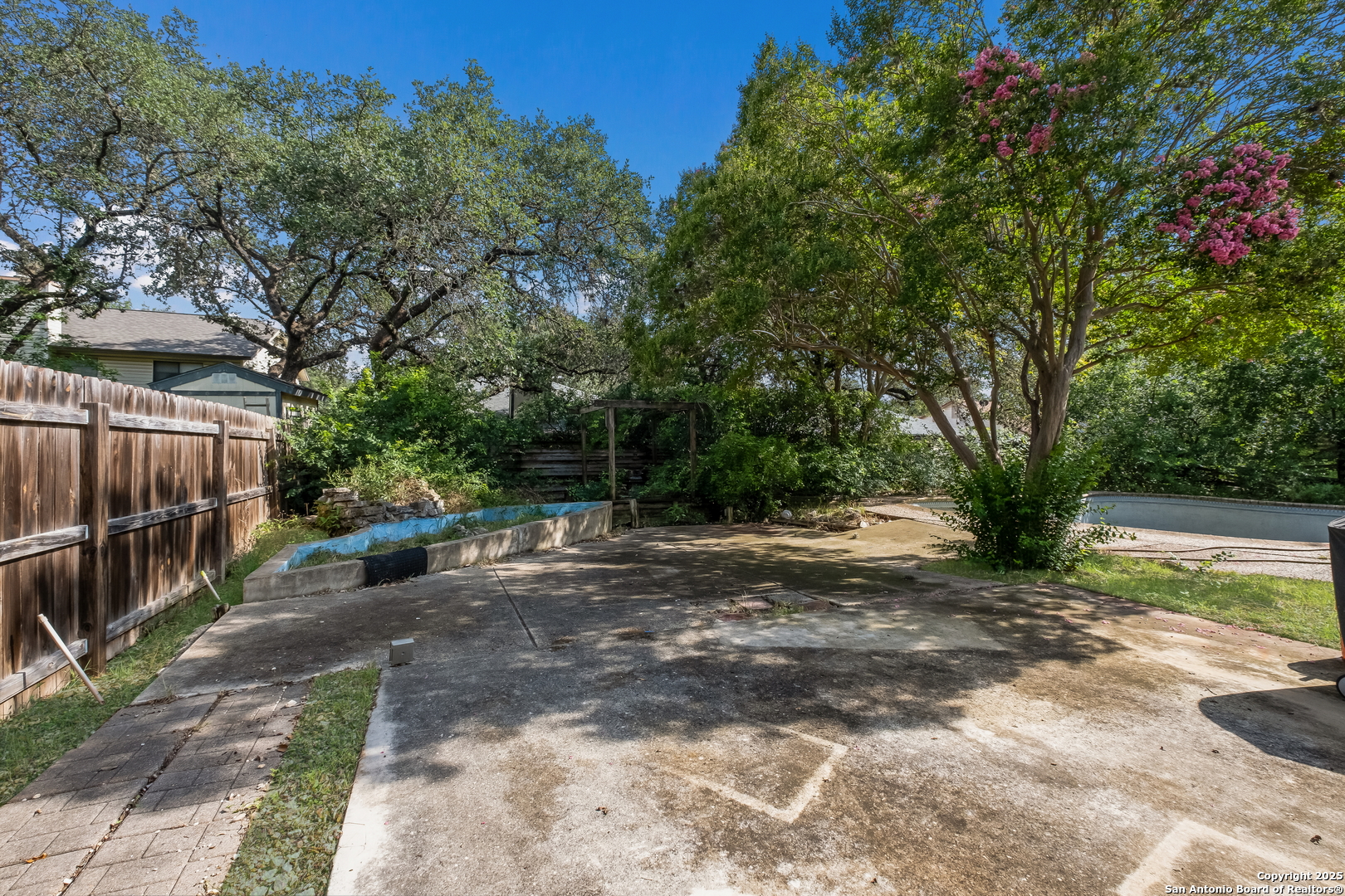 property viewer photo 21