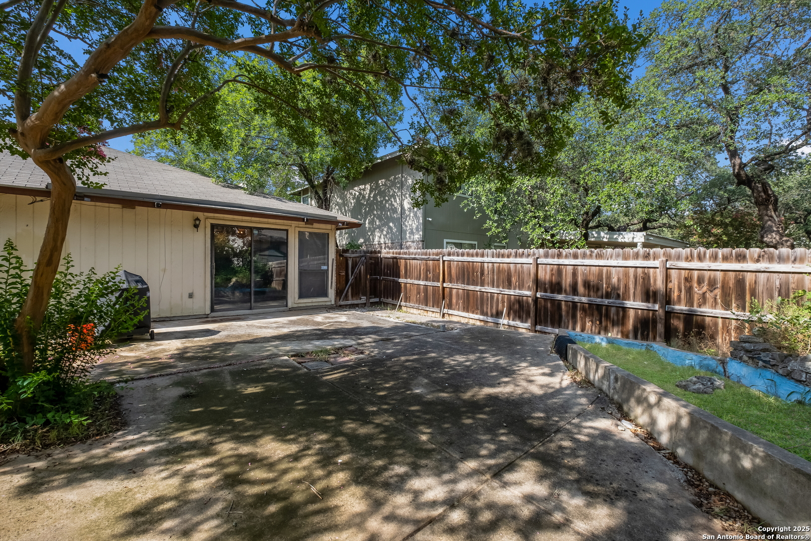 property viewer photo 22