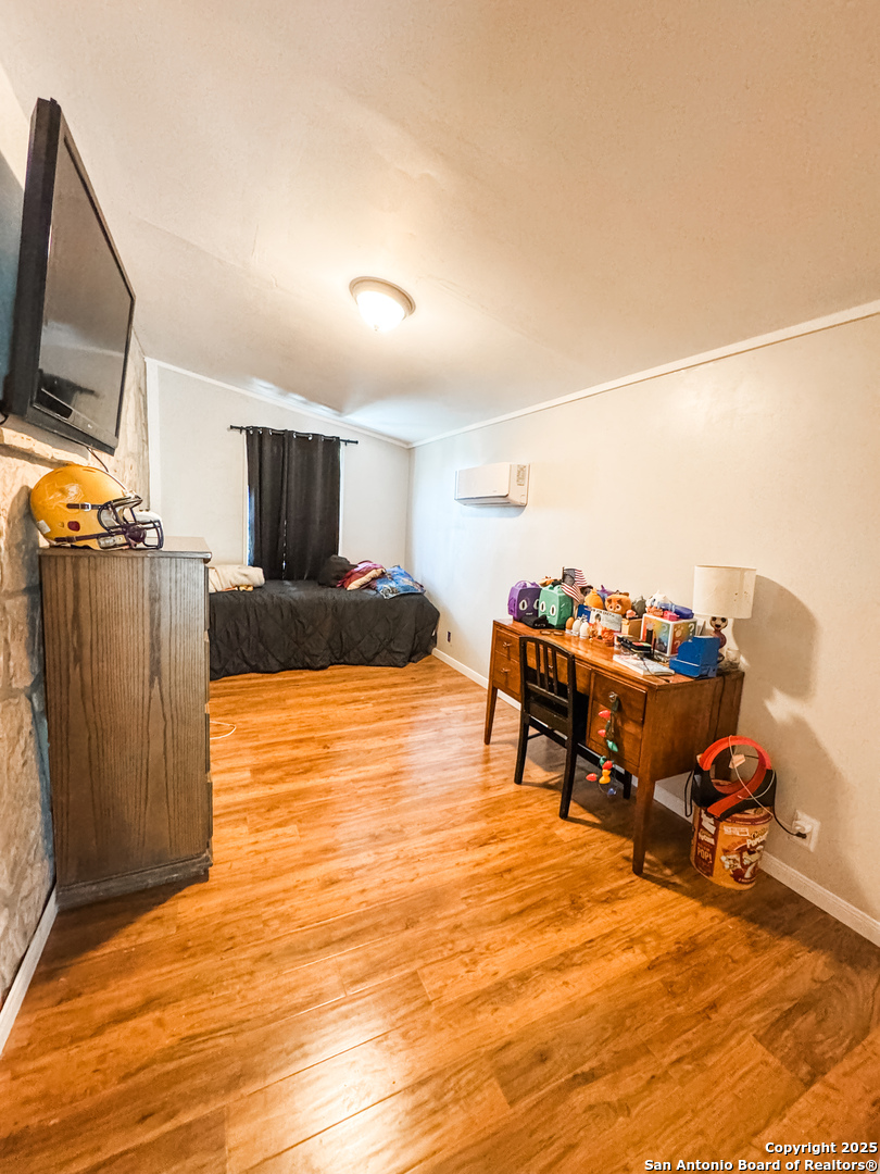 main property photo 20
